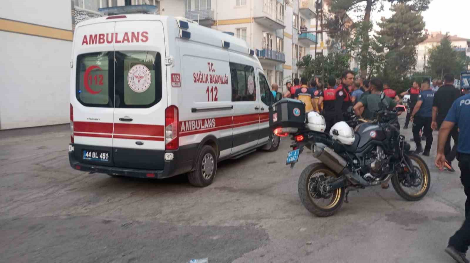 Akrabalar arasında tartışma kavgaya d&ouml;n&uuml;şt&uuml;: 6 yaralı