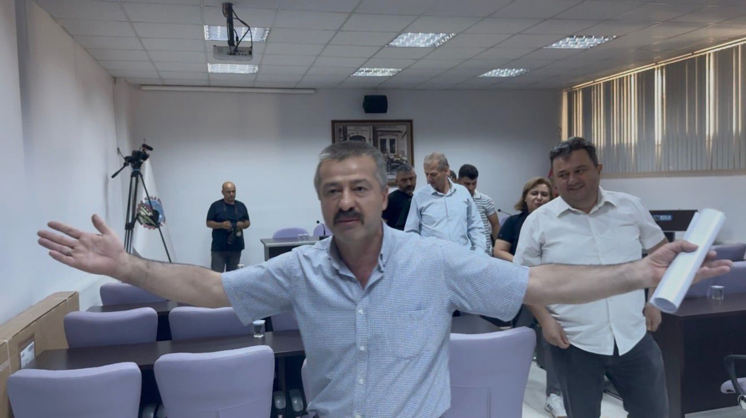 Kula Belediye Meclisi’nde spor salonu tartışması