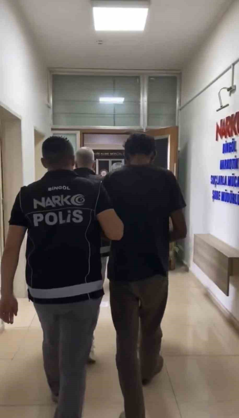 Bing&ouml;l&rsquo;de uyuşturucu operasyonu: 3 ş&uuml;pheli tutuklandı