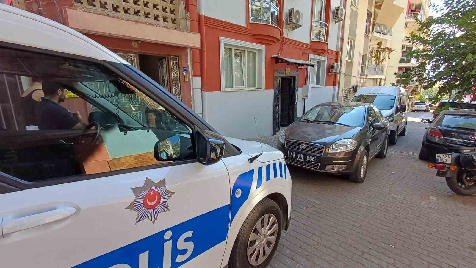 Gen&ccedil; kadın evde &ouml;l&uuml; bulundu