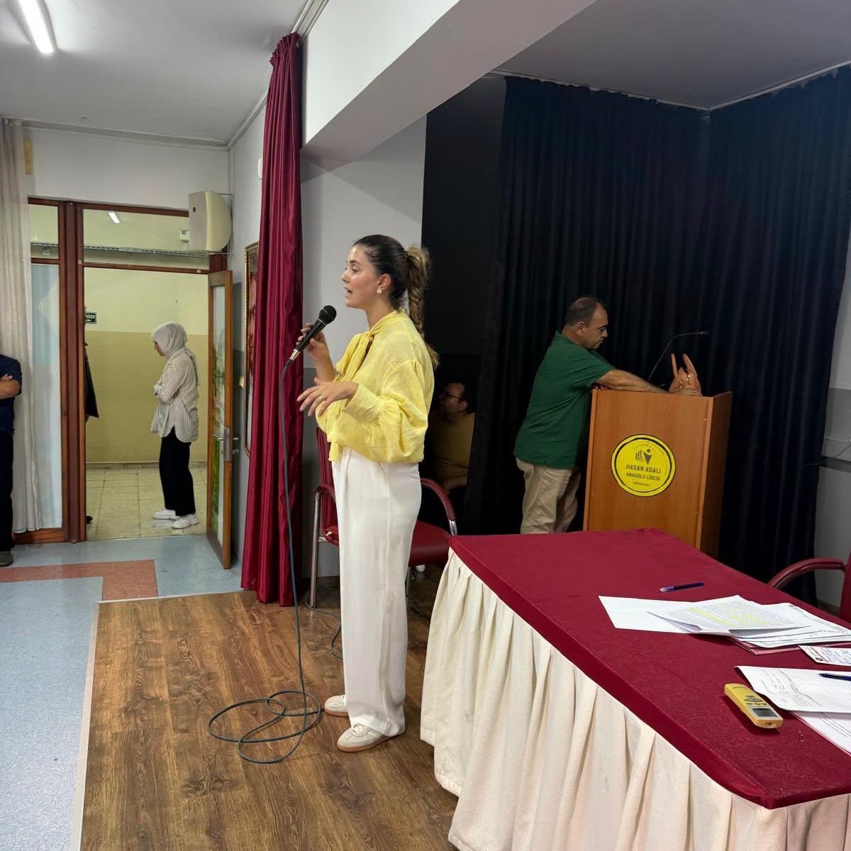 Adana&rsquo;da velilere aile ve medya eğitimi verildi
