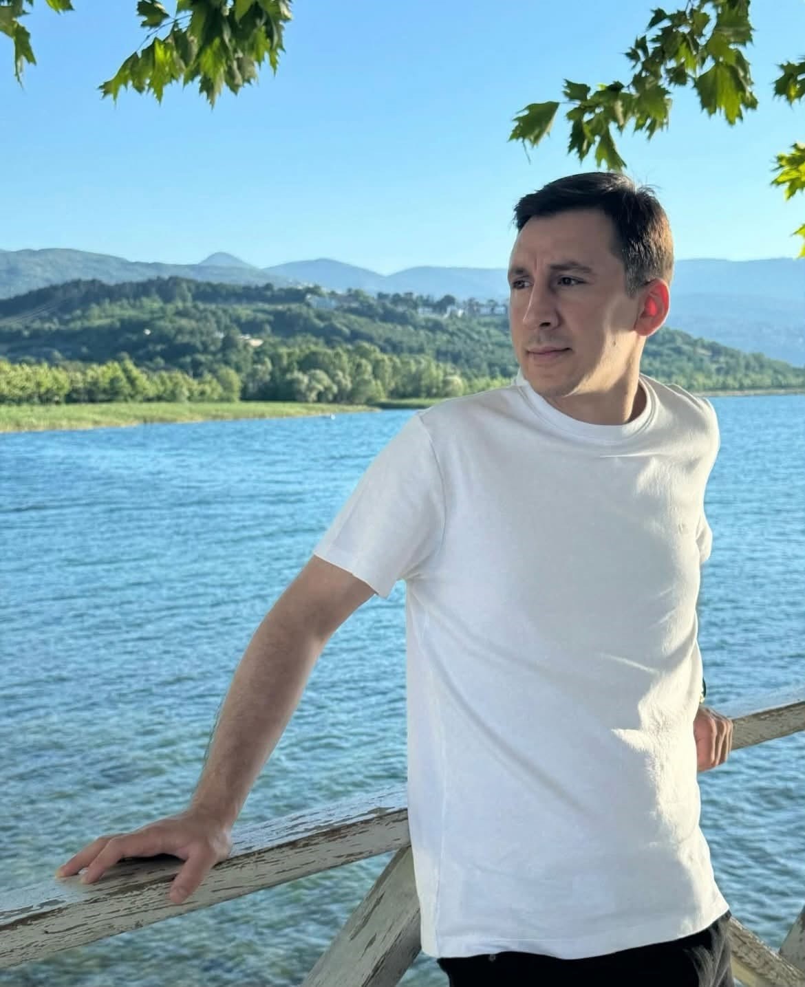 Motosiklet kazasında yaralanan s&uuml;r&uuml;c&uuml; hayatını kaybetti