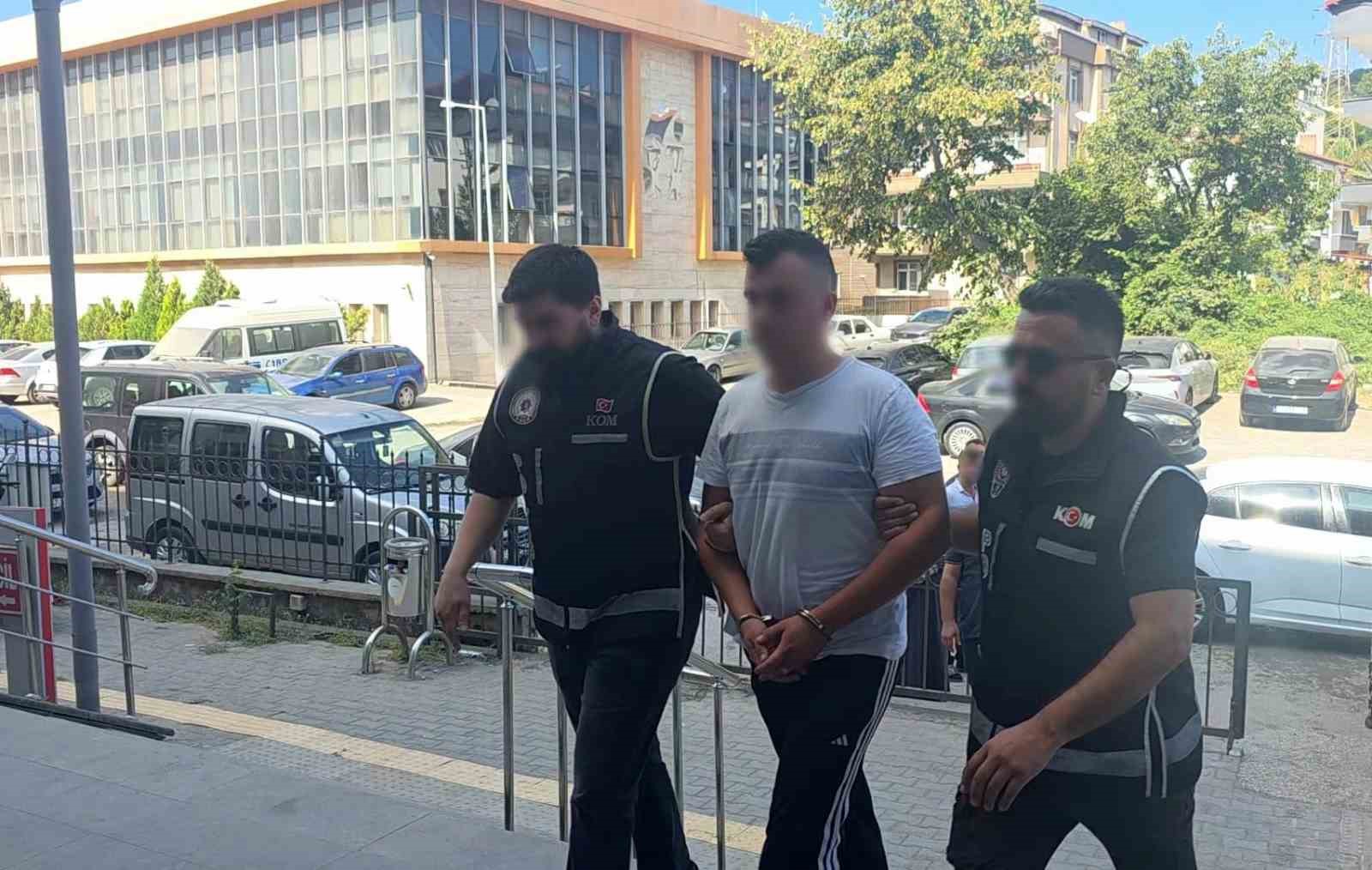 Sahte altın ş&uuml;phelileri adli kontrolle serbest bırakıldı