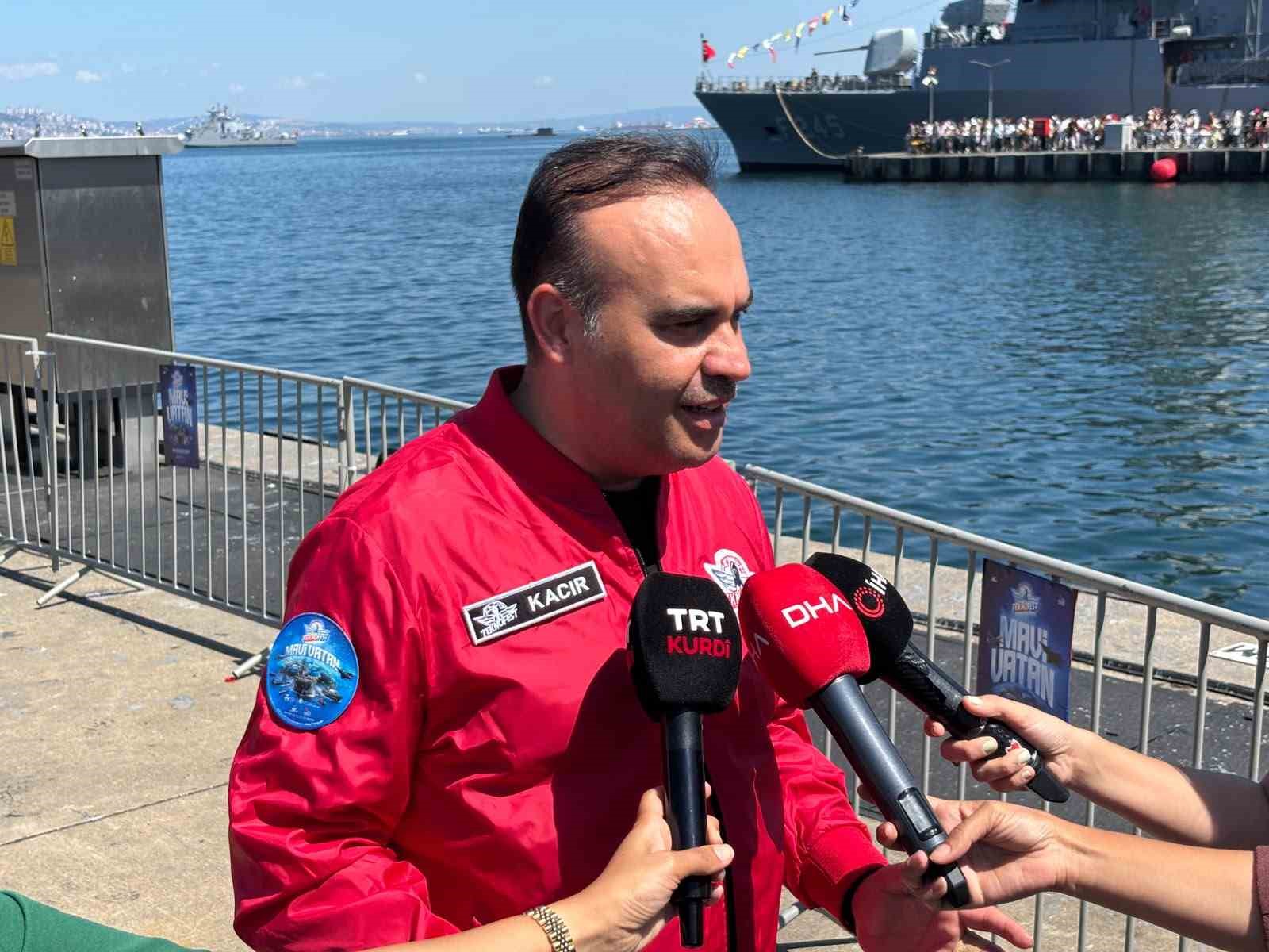Bakan Kacır: "Milli u&ccedil;ak gemimizi 2027 sonunda denize indirmek i&ccedil;in &ccedil;alışıyoruz"