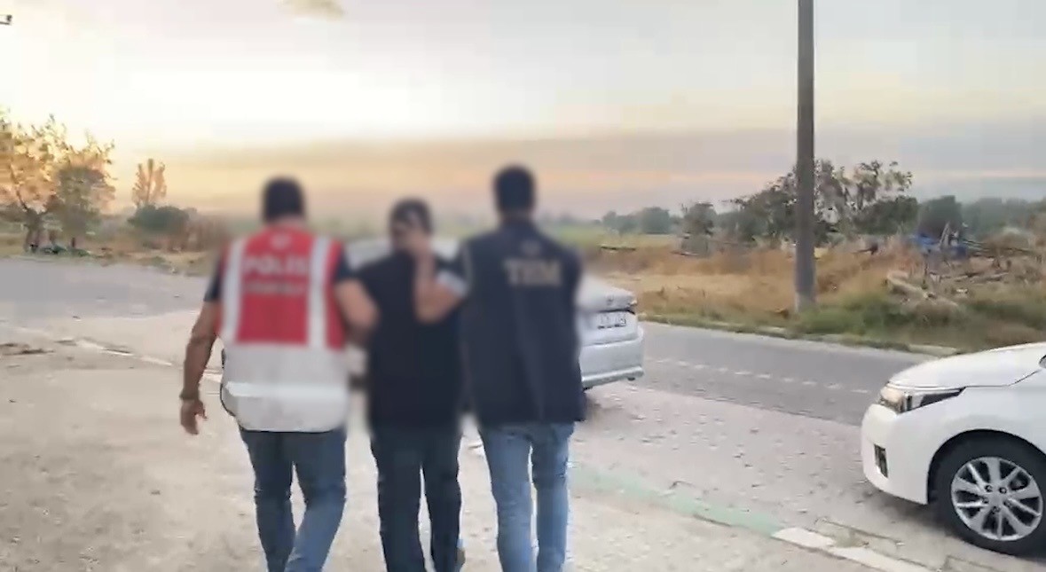 &Ccedil;anakkale&rsquo;de organize su&ccedil; &ouml;rg&uuml;t&uuml; &ccedil;&ouml;kertildi: 8 g&ouml;zaltı