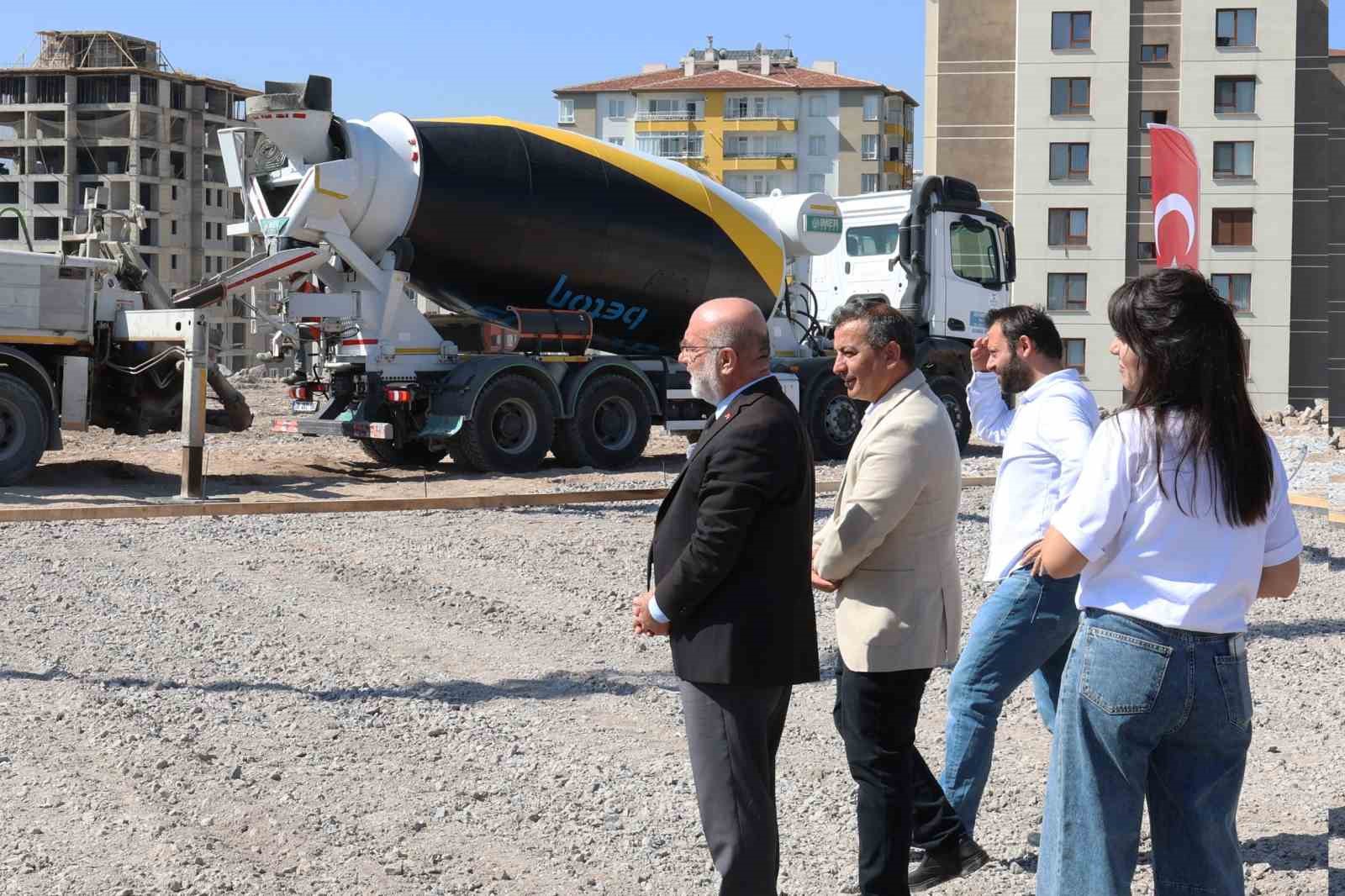 Kayseri &Uuml;niversitesi&rsquo;nde Bilişim Teknolojileri MYO Binasının Temel Atma T&ouml;reni ger&ccedil;ekleştirildi