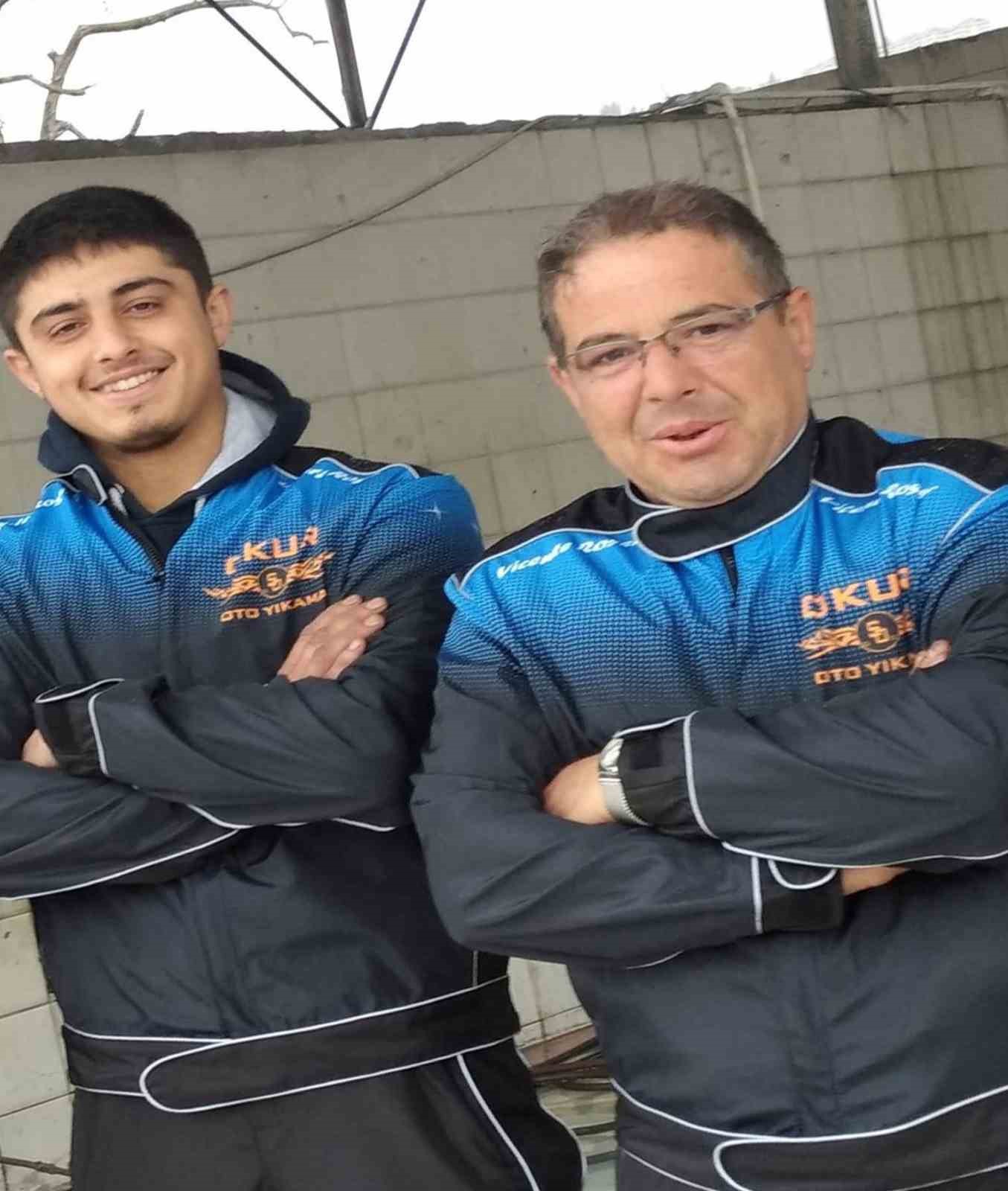 Elektik akımına kapılarak &ouml;len baba ve oğlu g&ouml;zyaşları arasında toprağa verildi