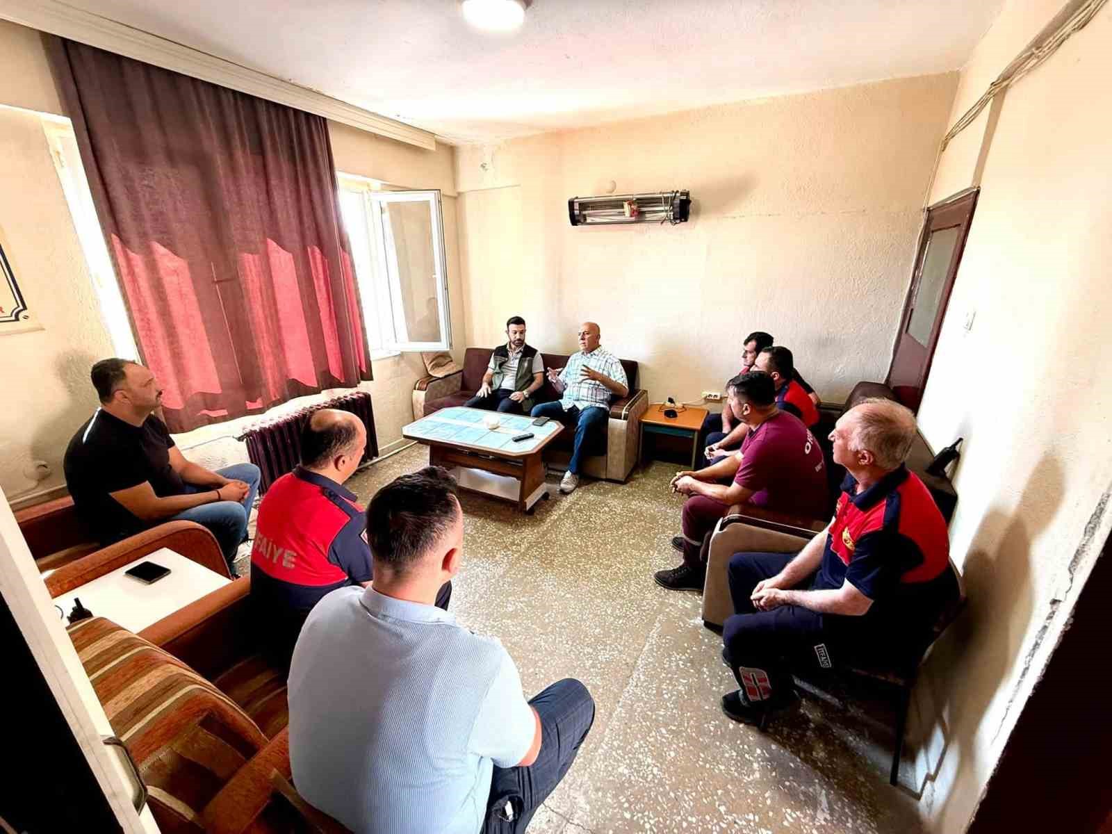 Hisarcık itfaiye personeline orman yangınlarıyla m&uuml;cadele eğitimi verildi