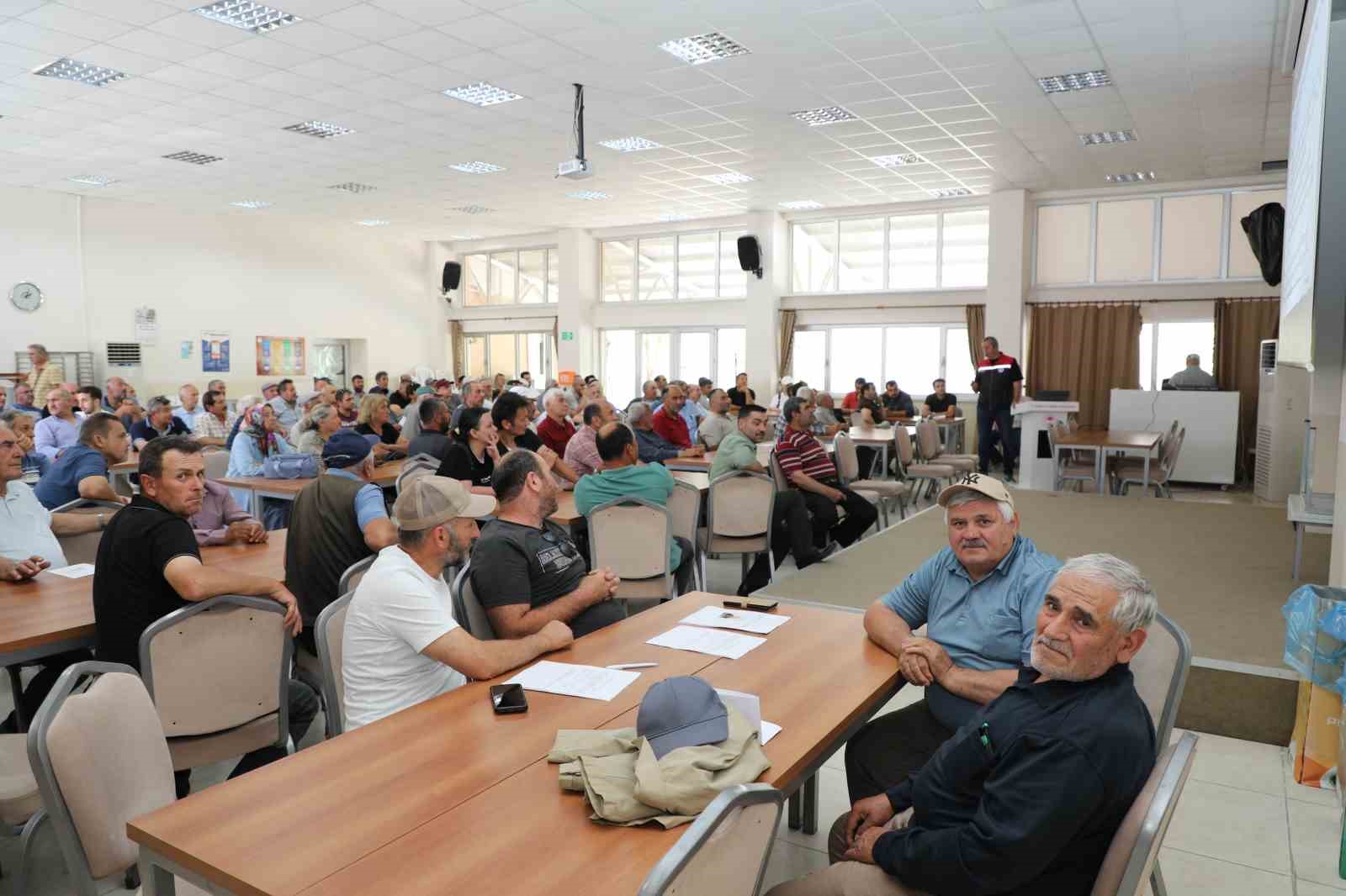 Eskişehir&rsquo;de &ccedil;ift&ccedil;ilere g&uuml;venli &uuml;retim eğitimi