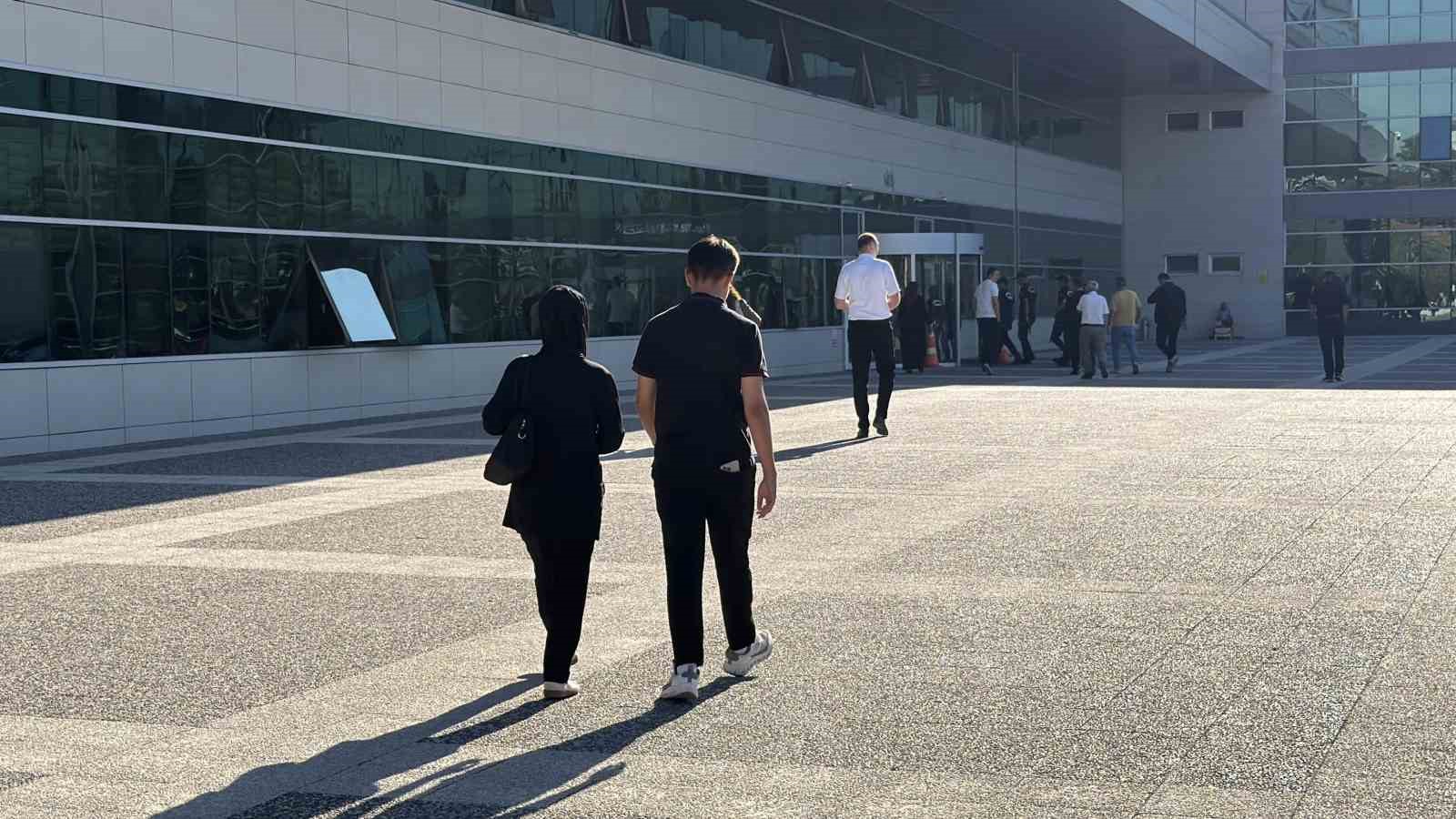 Bolu&rsquo;da "irtikap" davasında 2.5 milyon lira y&uuml;zleşmesi: "Bana esti g&uuml;rledi &lsquo;bu parayı vereceksin&rsquo; dedi"