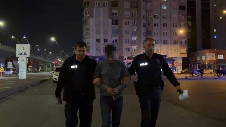 Şanlıurfa&rsquo;da &lsquo;Dolandırıcılık&rsquo; su&ccedil;undan aranan şahıs Kayseri&rsquo;de yakalandı