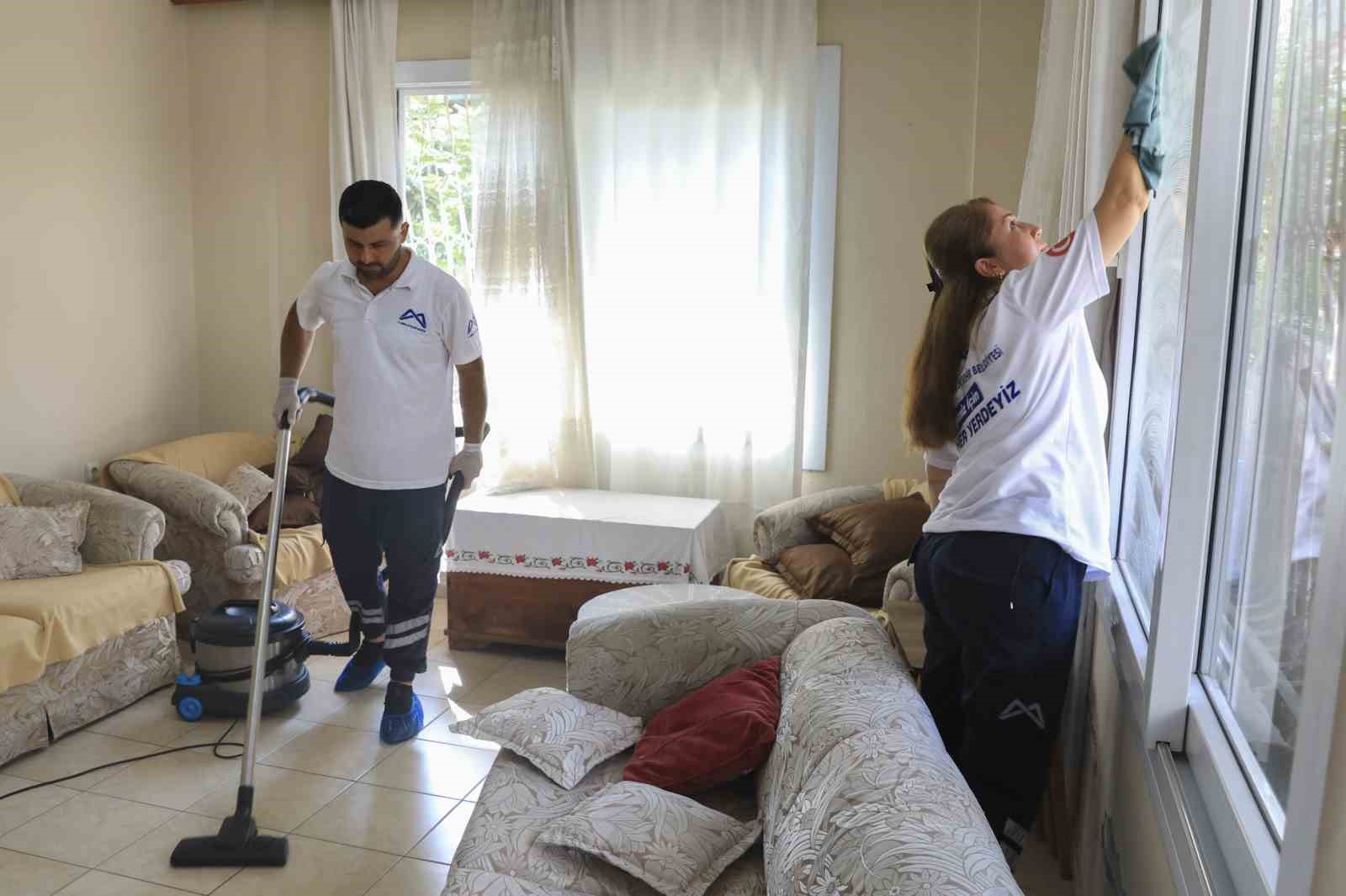 Mersin&rsquo;de sağlık ve bakım hizmetleri vatandaşın ayağına gidiyor