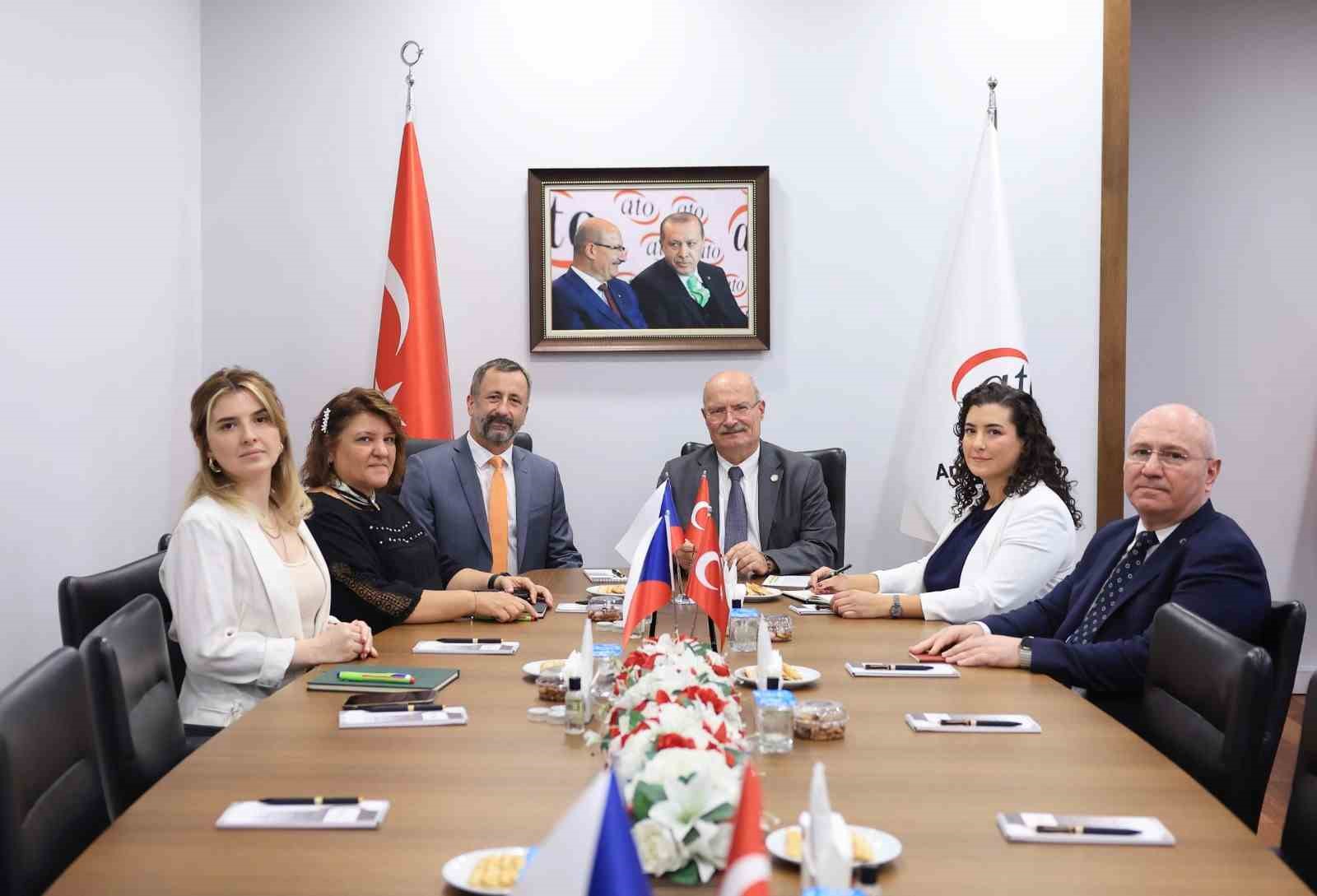 &Ccedil;ekya B&uuml;y&uuml;kel&ccedil;isi Stepanek, ATO Başkanı Baran&rsquo;ı ziyaret etti