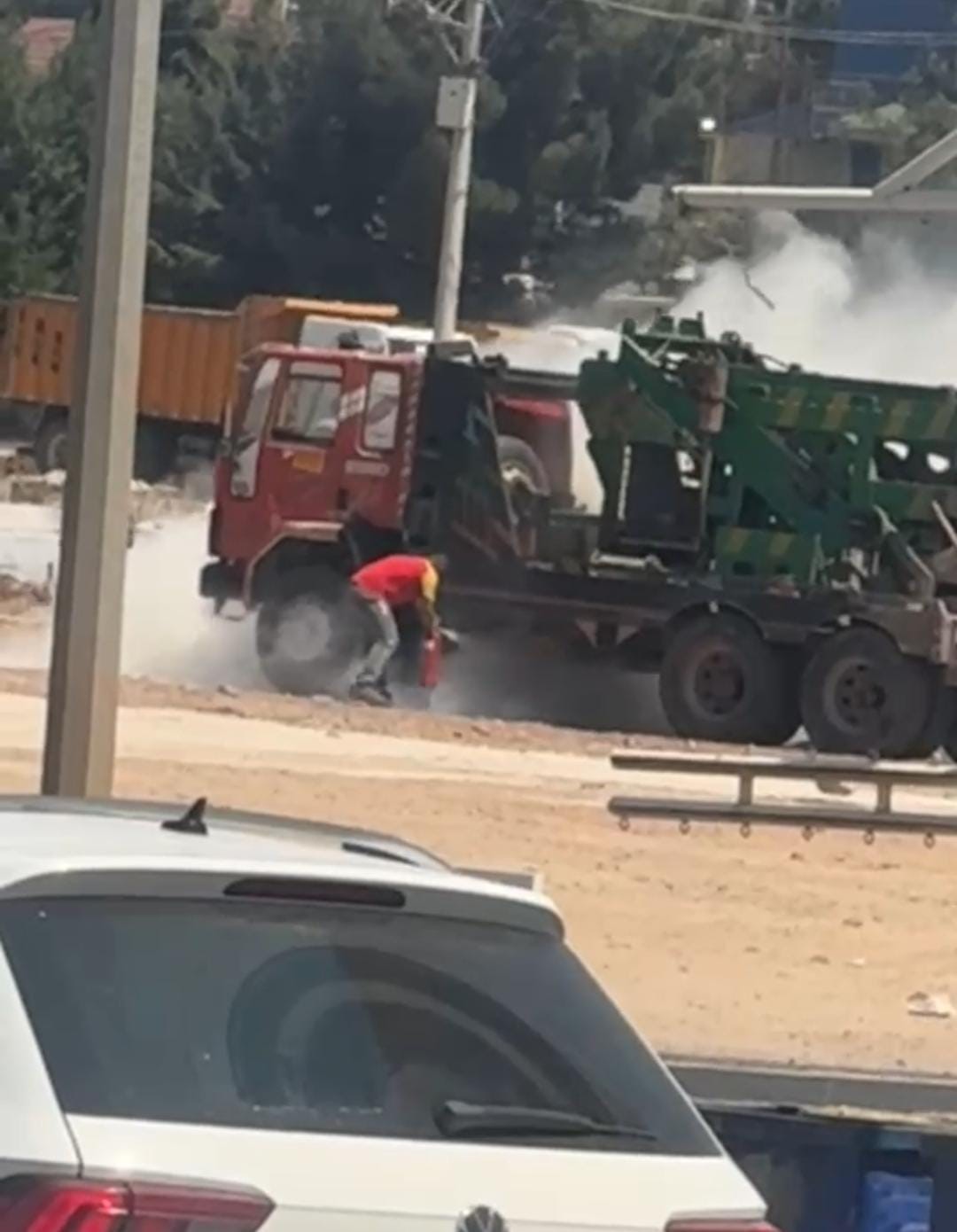 Viranşehir&rsquo;de korkutan ara&ccedil; yangını