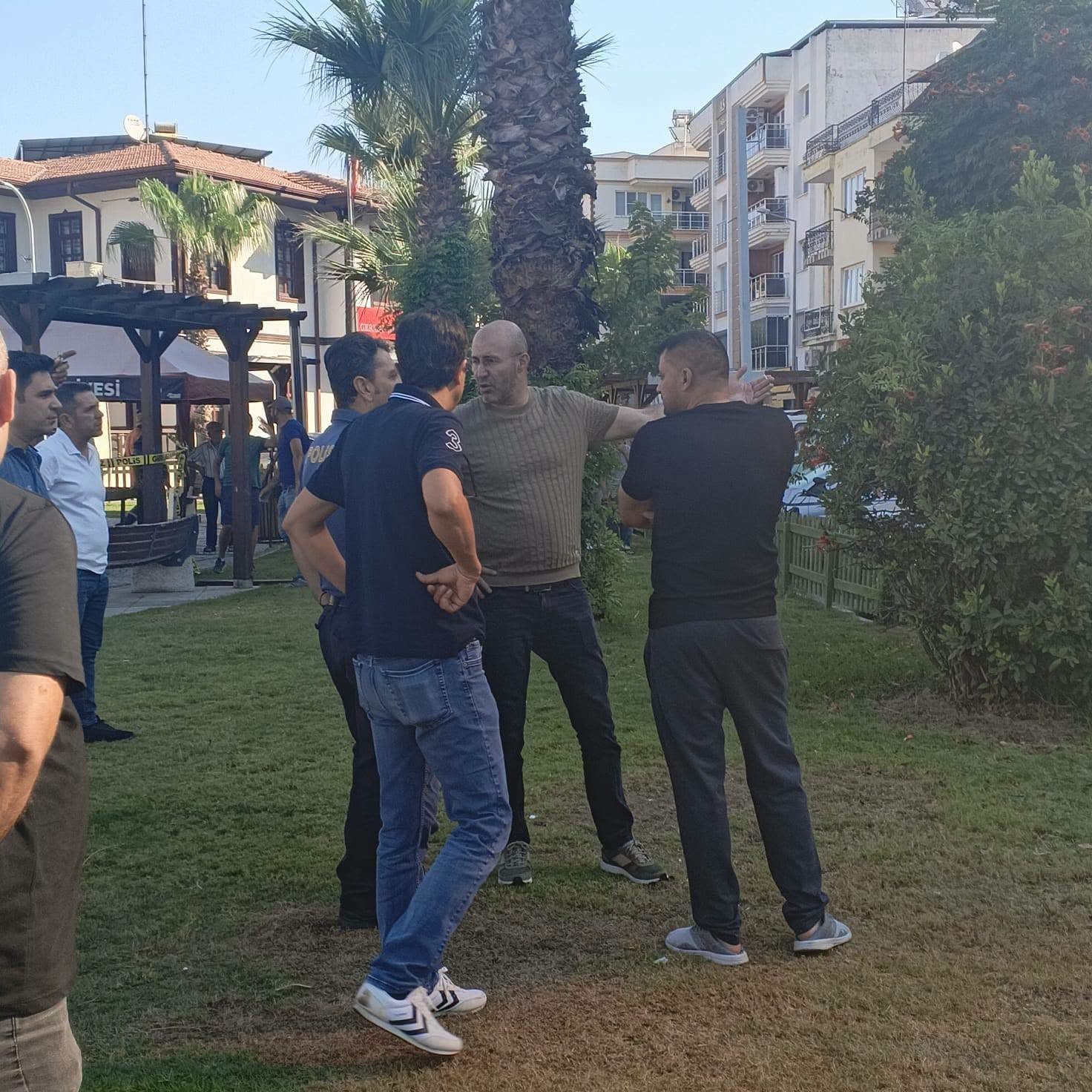 Başkan Zencirci, yanan mağazada incelemelerde bulundu