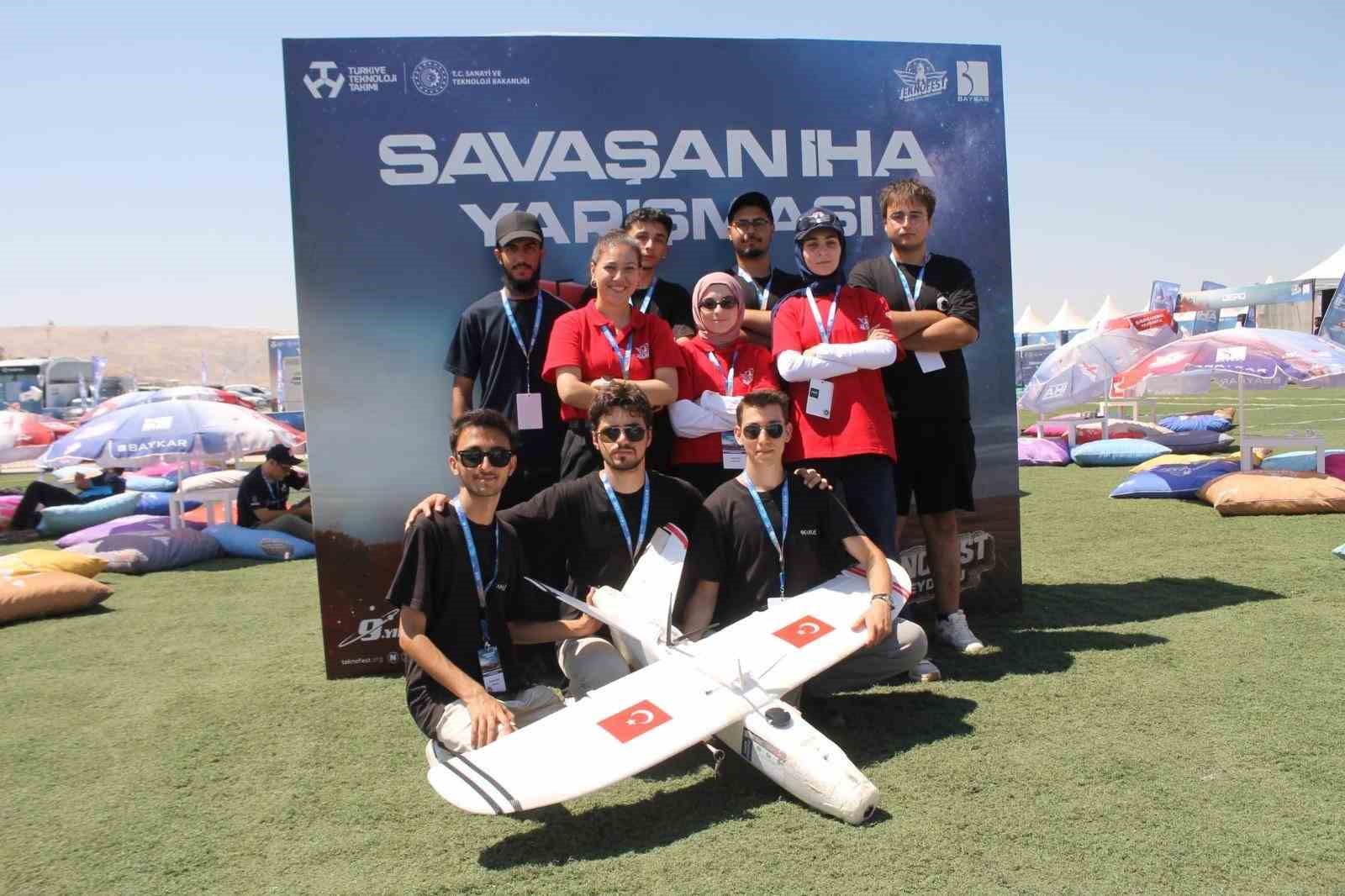 SAM&Uuml;&rsquo;ye TEKNOFEST&rsquo;te 12 &ouml;d&uuml;l