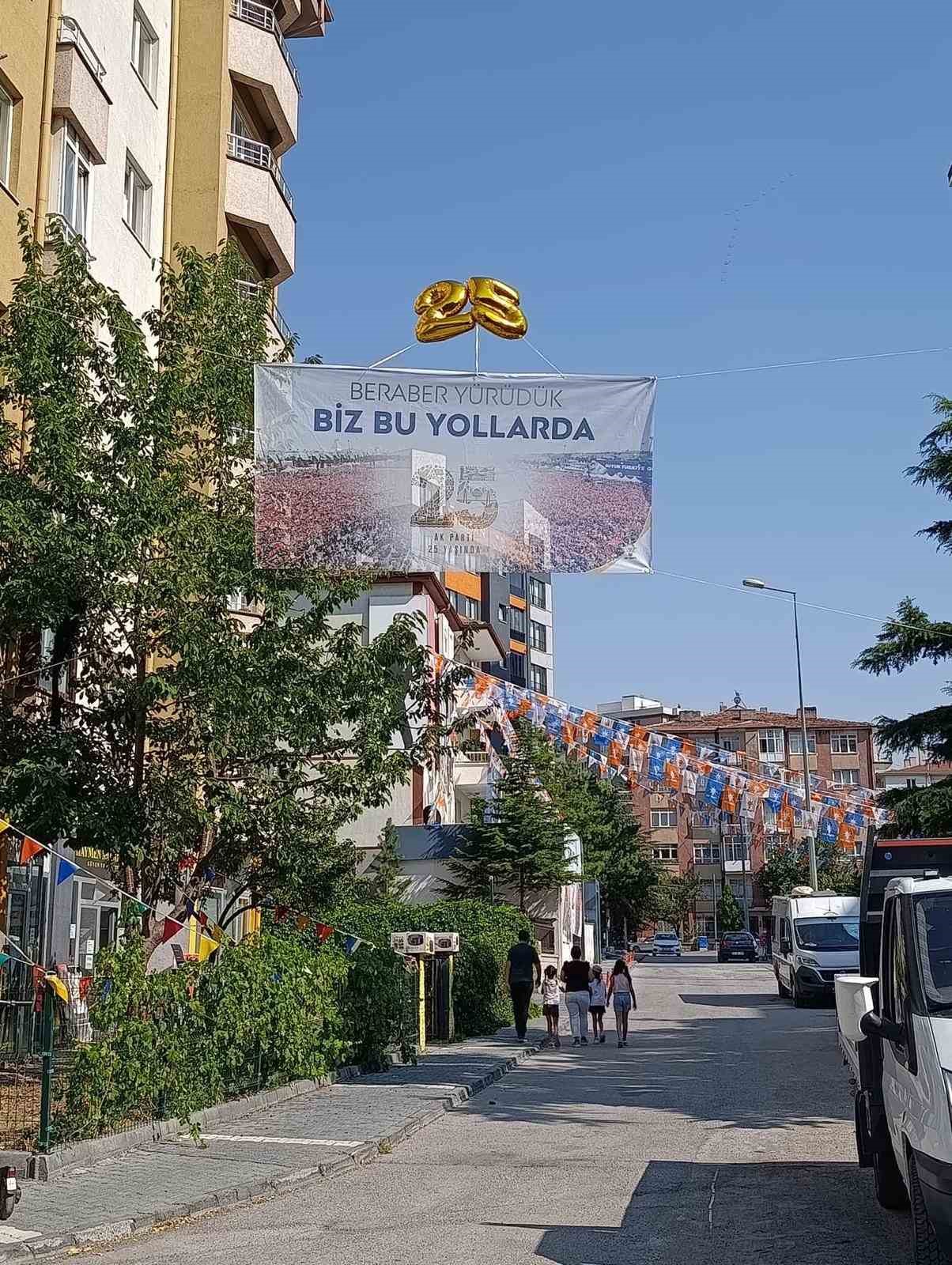 Talas&rsquo;ta AK Parti&rsquo;nin 25. Yıld&ouml;n&uuml;m&uuml;&rsquo;nde coşkulu kutlama
