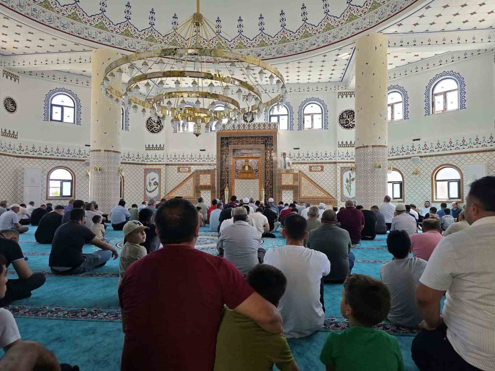 K&ouml;şk Bilal-i Habeşi Camii ibadete a&ccedil;ıldı