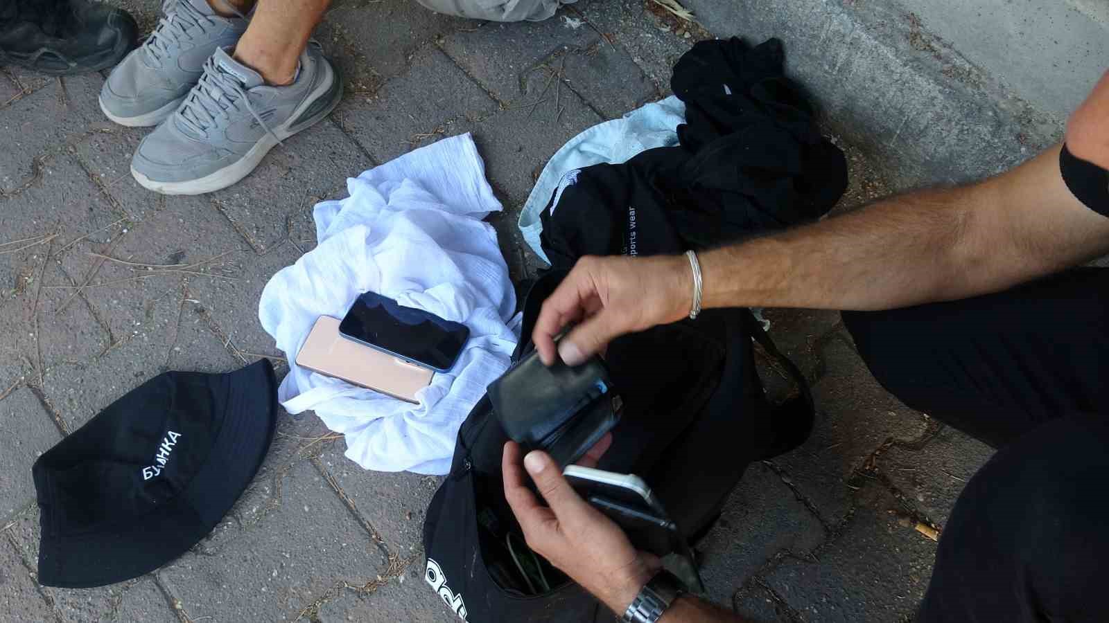 &Ccedil;aldığı telefonun konum takip sistemiyle yakalanıp tutuklandı