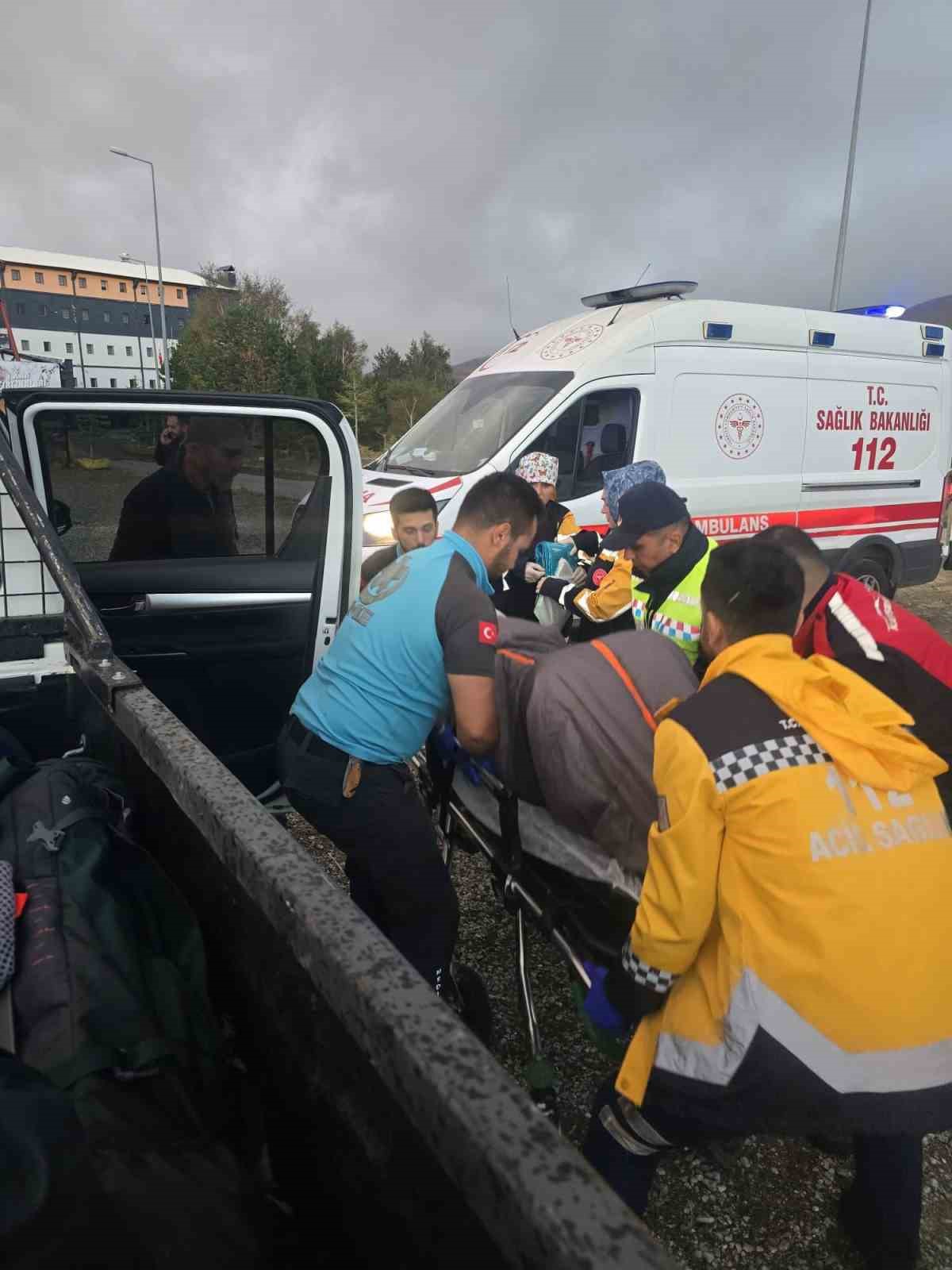 Erciyes&rsquo;te donma tehlikesi ge&ccedil;iren şahıs kurtarıldı