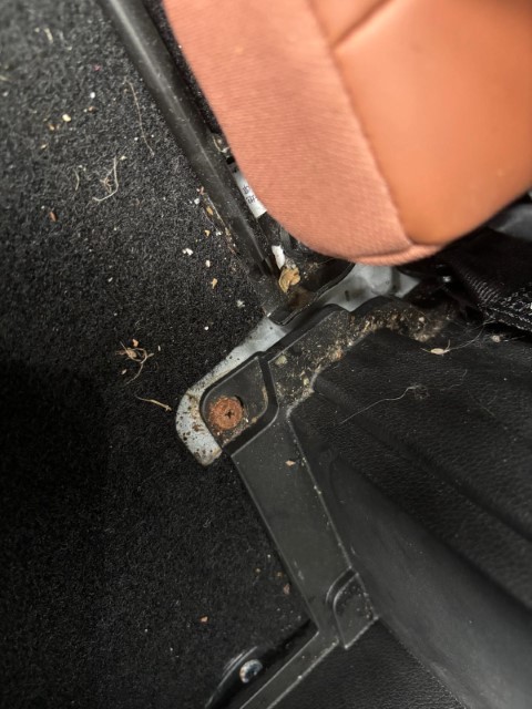 Sıfır aldığı Chery marka otomobil, Rizeli sürücüyü canından bezdirdi