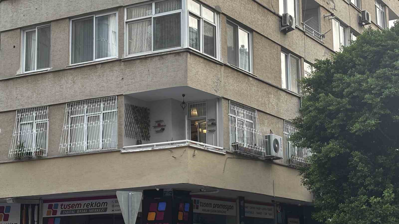 Adana&rsquo;da Furkan Vakfı&rsquo;na y&ouml;nelik operasyon: Polis Alparslan Kuytul&rsquo;un evinde arama yapıyor