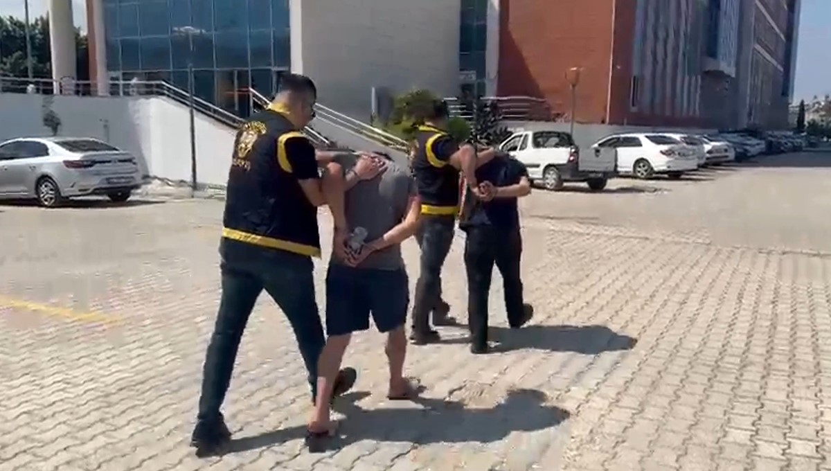 Pes dedirten rahatlıkla konteyner kenti soyan hırsızlar kameraya yakalandı
