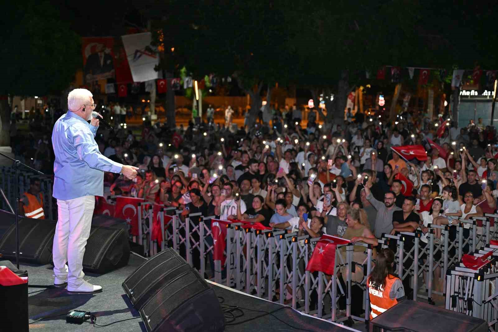 Silifke &rsquo;de 30 Ağustos coşkusu