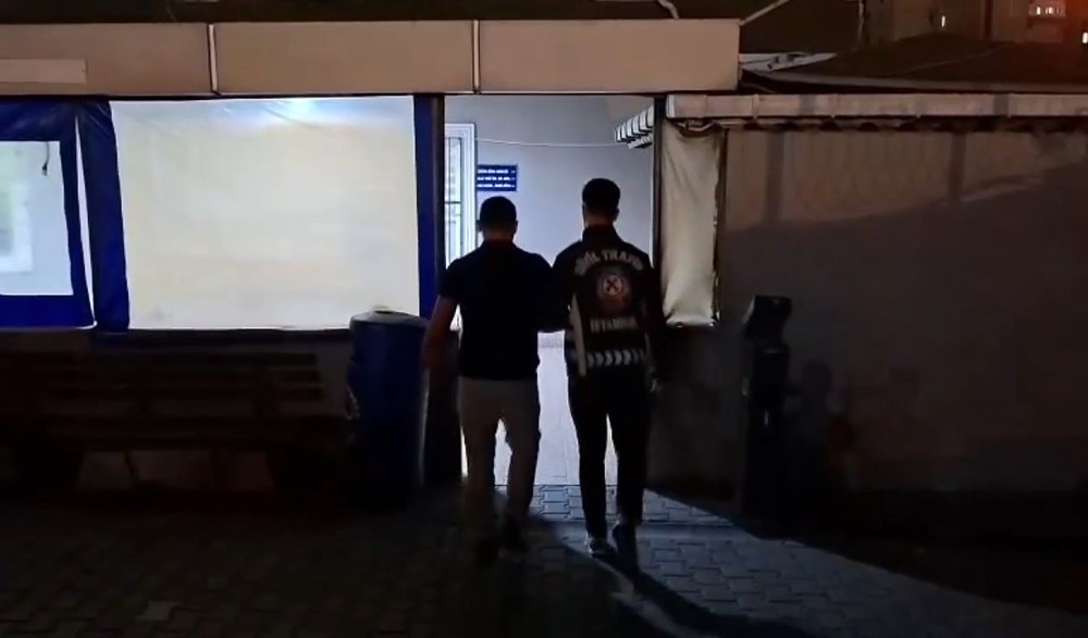 B&uuml;y&uuml;k&ccedil;ekmece&rsquo;de ambulansa yol vermeyen s&uuml;r&uuml;c&uuml;ye 46 bin lira para cezası