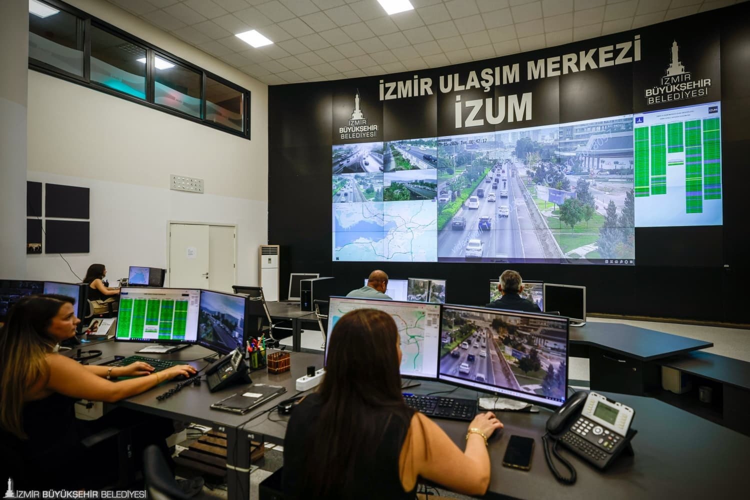 Okul trafiği İZUM&rsquo;un yakın takibinde