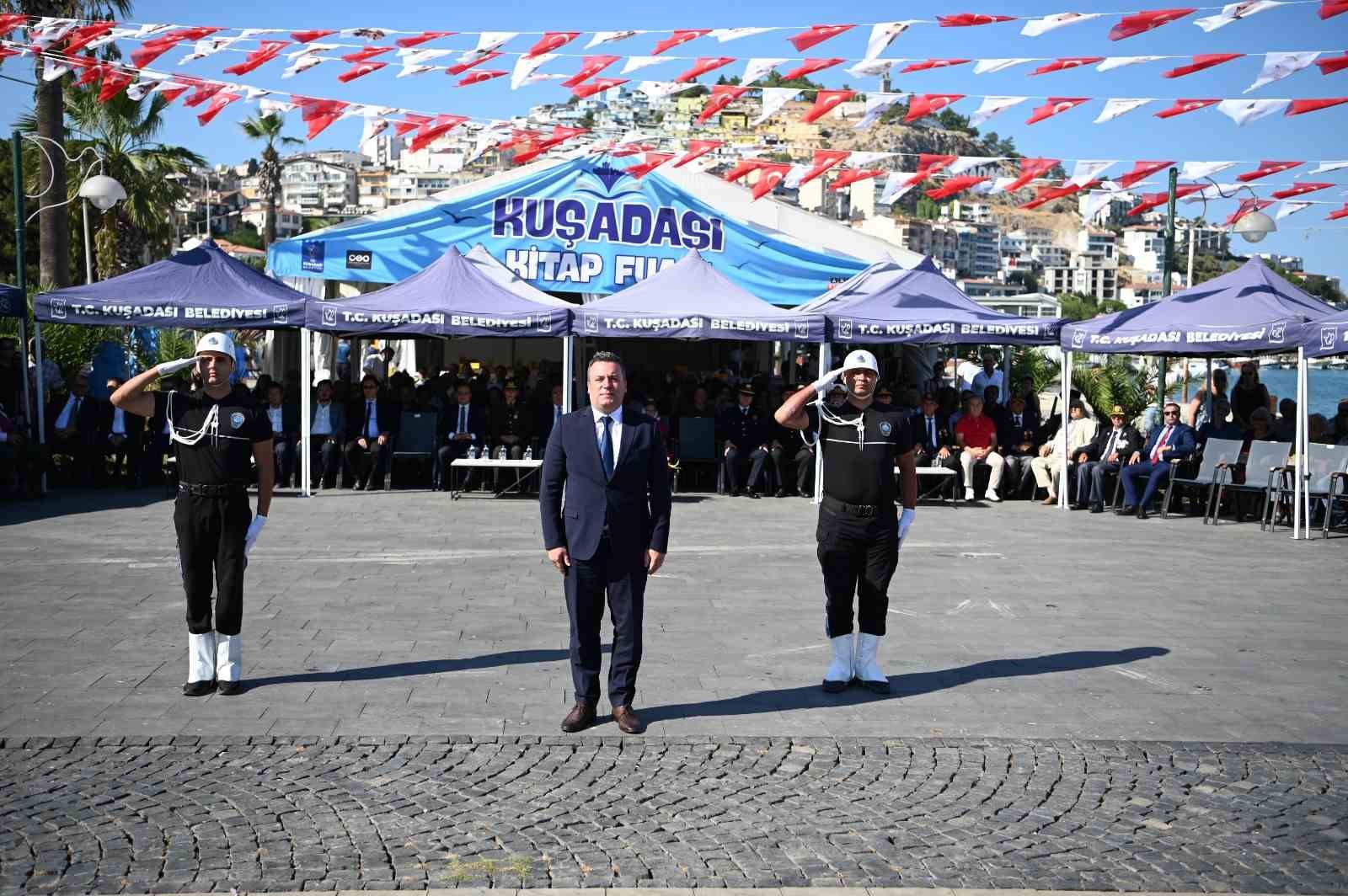 Kuşadası&rsquo;nın kurtuluşunun 104&rsquo;&uuml;nc&uuml; yıl d&ouml;n&uuml;m&uuml; t&ouml;renle kutlandı