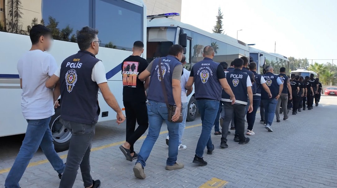 Mersin’deki 7 milyar 640 milyon TL’lik yasa dışı bahis operasyonunda 30 tutuklama