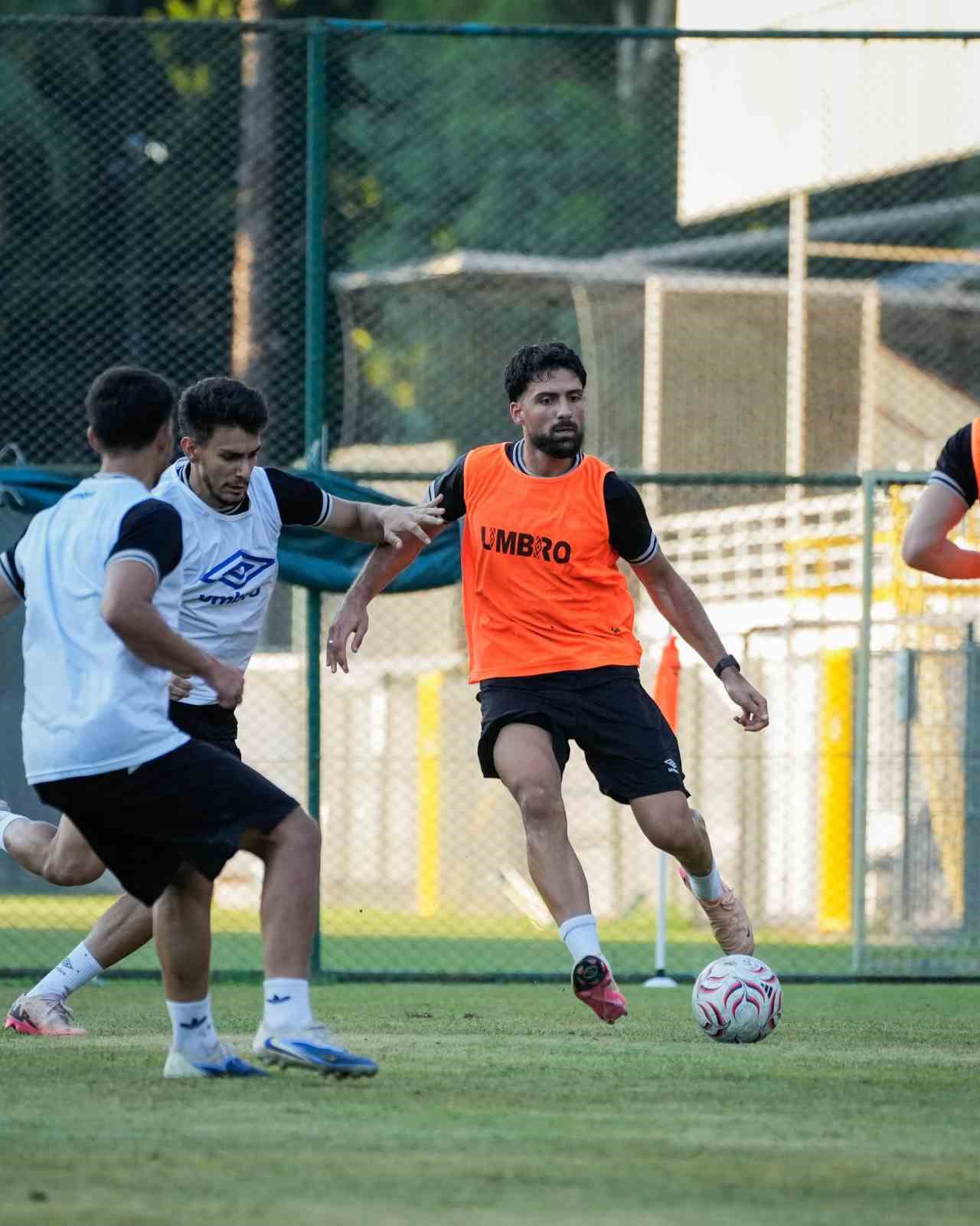 Adana 01 FK, yeni sezona 1. Lig hedefiyle giriyor