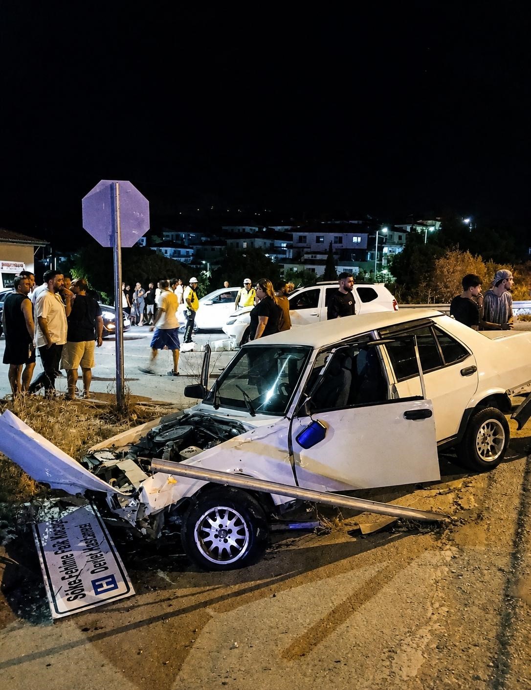 S&ouml;ke&rsquo;de trafik kazası: 2 yaralı