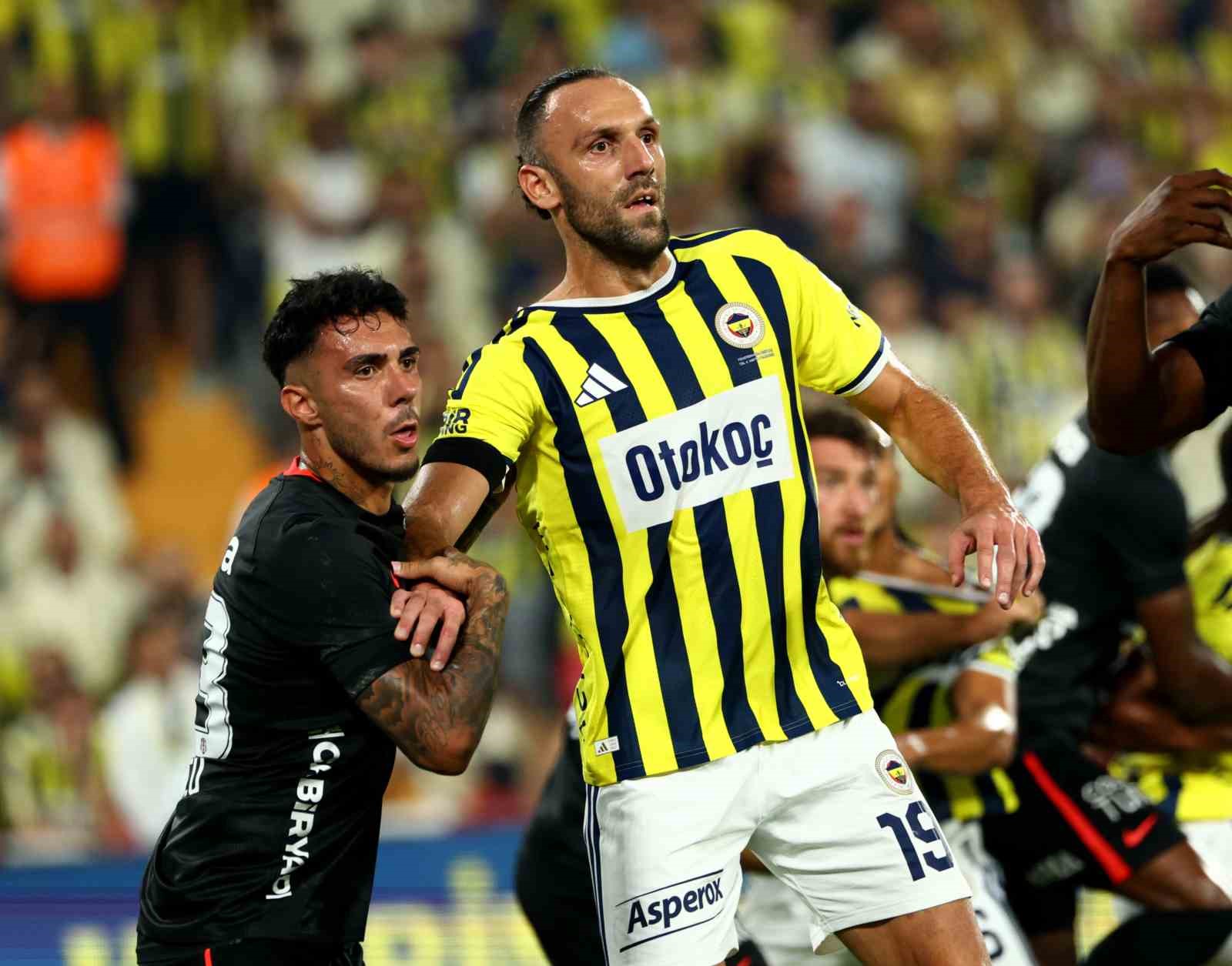 Fenerbah&ccedil;e&rsquo;de 3 isim ilk kez derbi oynadı