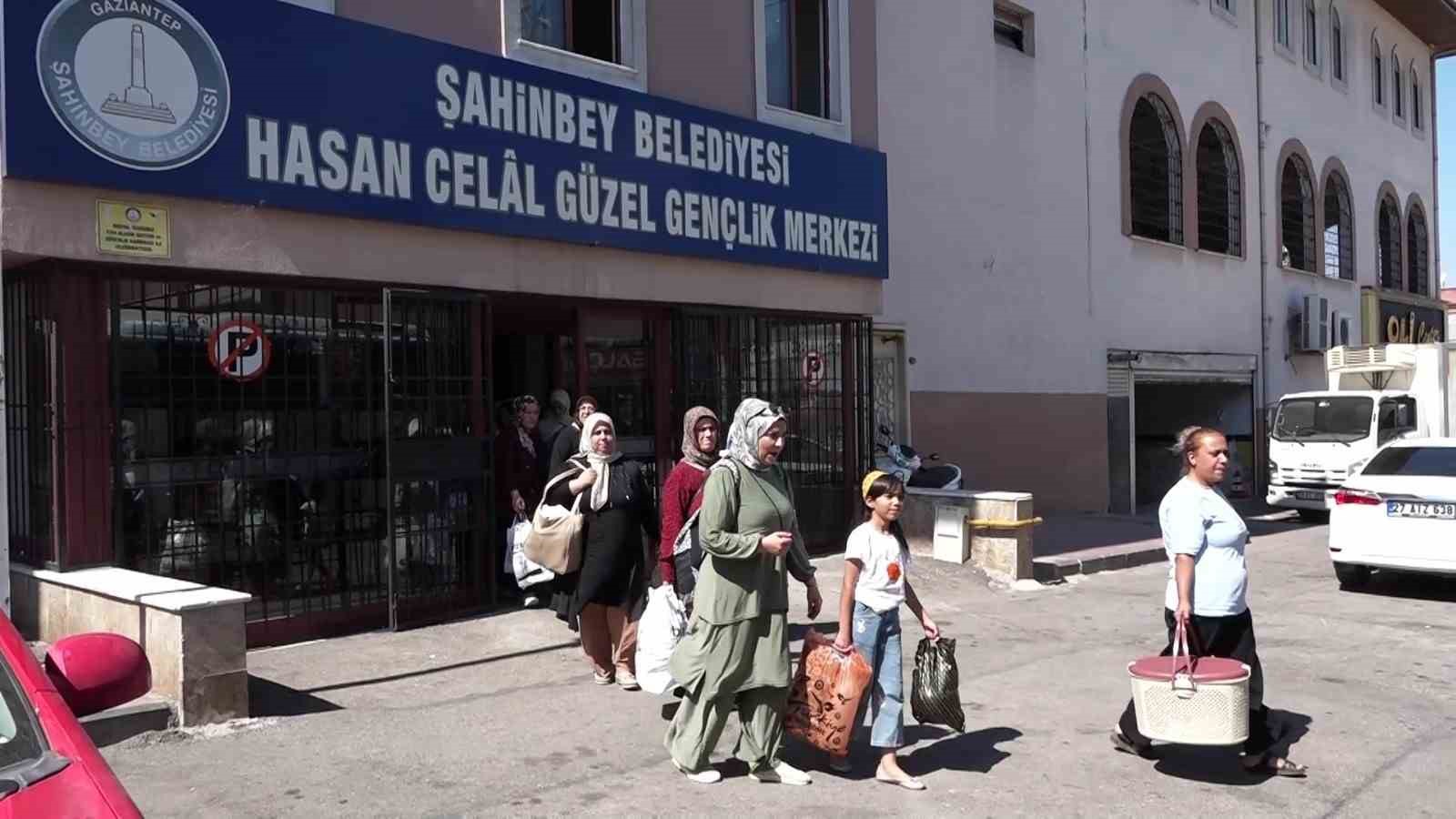 Hasan Celal G&uuml;zel Gen&ccedil;lik Merkezi&rsquo;nde eğitim ve sosyal yaşam bir arada