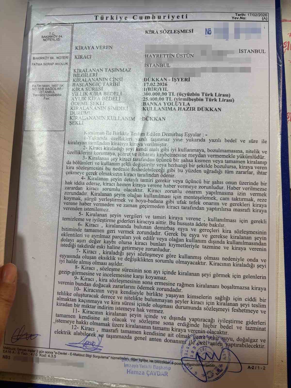 Bağcılar&rsquo;da kadın fırıncı, &ccedil;ocuklarının g&ouml;z&uuml; &ouml;n&uuml;nde darbedildi