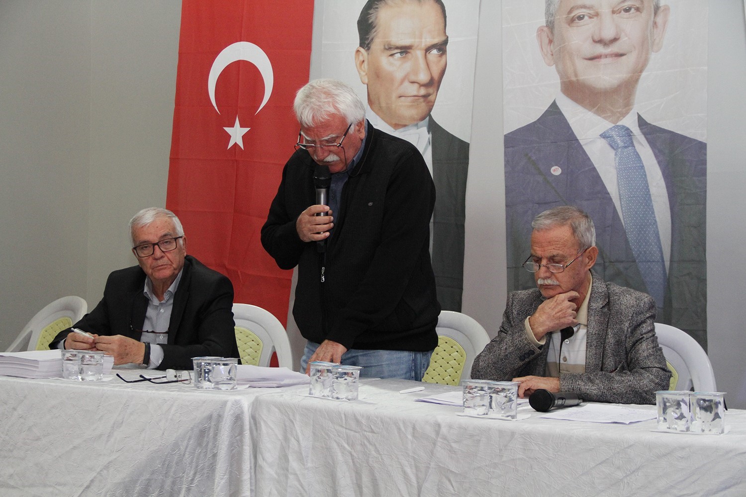 YENİ Parti Kula&rsquo;da Esen &Ccedil;ınar yeniden başkan