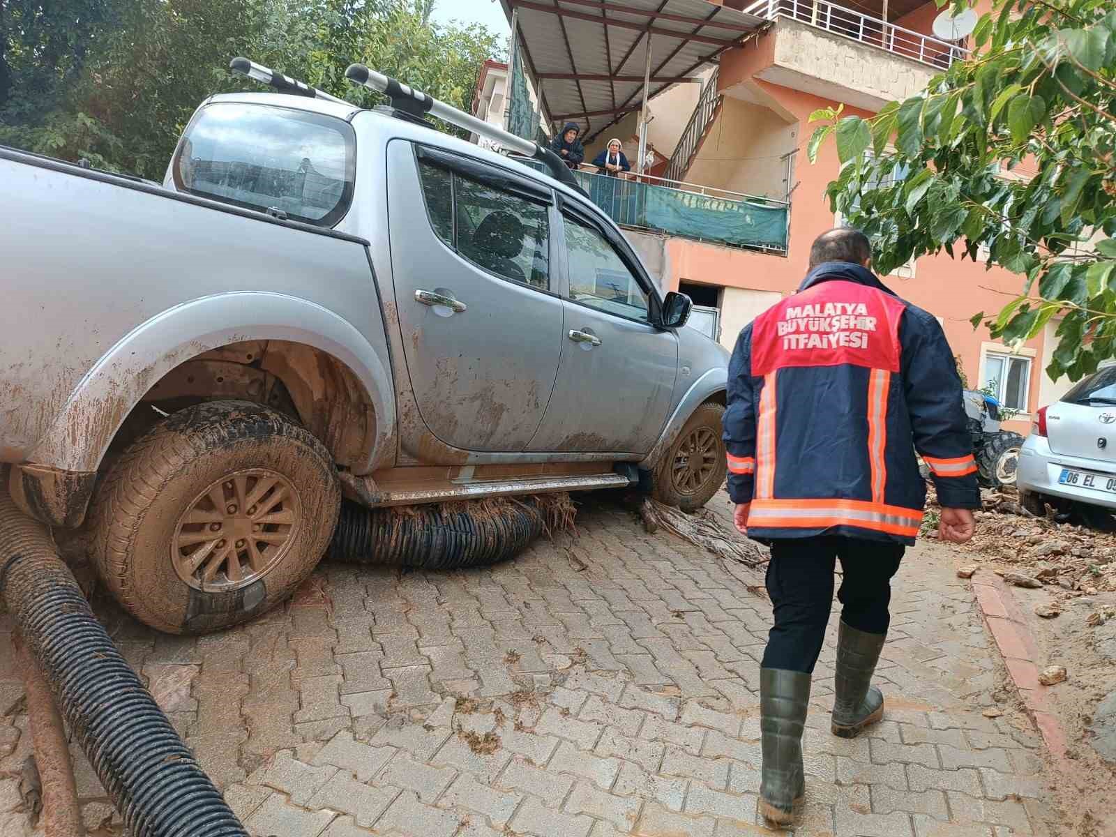 Malatya&rsquo;da sağanak etkili oldu