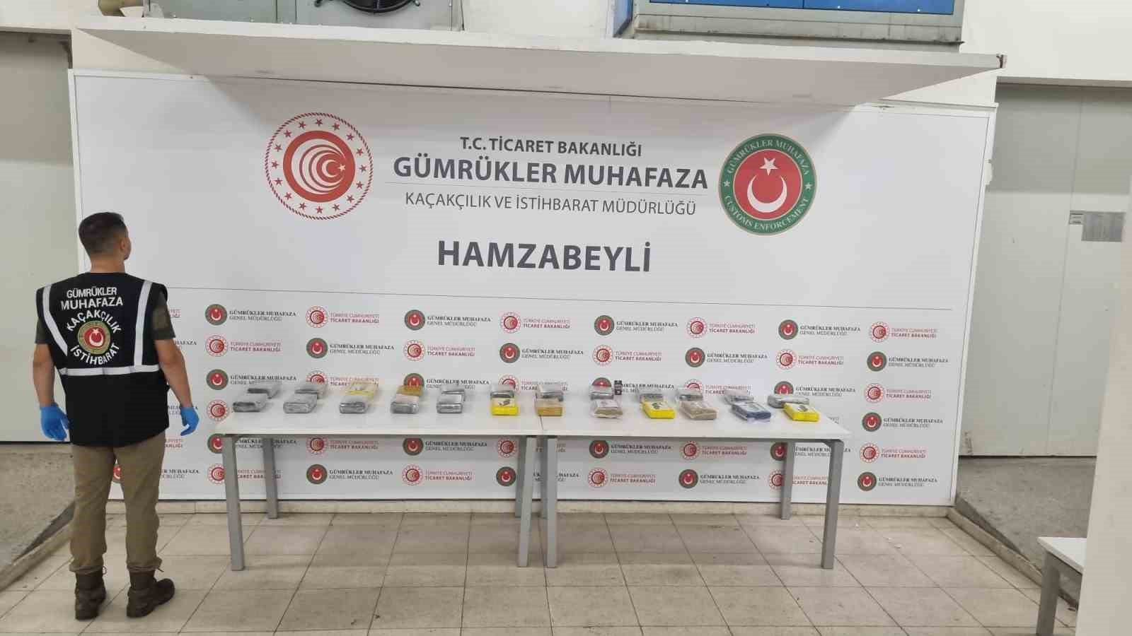 Ticaret Bakanlığı G&uuml;mr&uuml;kler Muhafaza ekipleri uyuşturucu ka&ccedil;ak&ccedil;ılığına ge&ccedil;it vermiyor