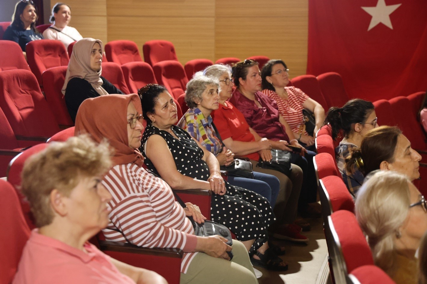 Tekirdağ&rsquo;da "Kadın Sağlığına B&uuml;t&uuml;nc&uuml;l Yaklaşım" semineri