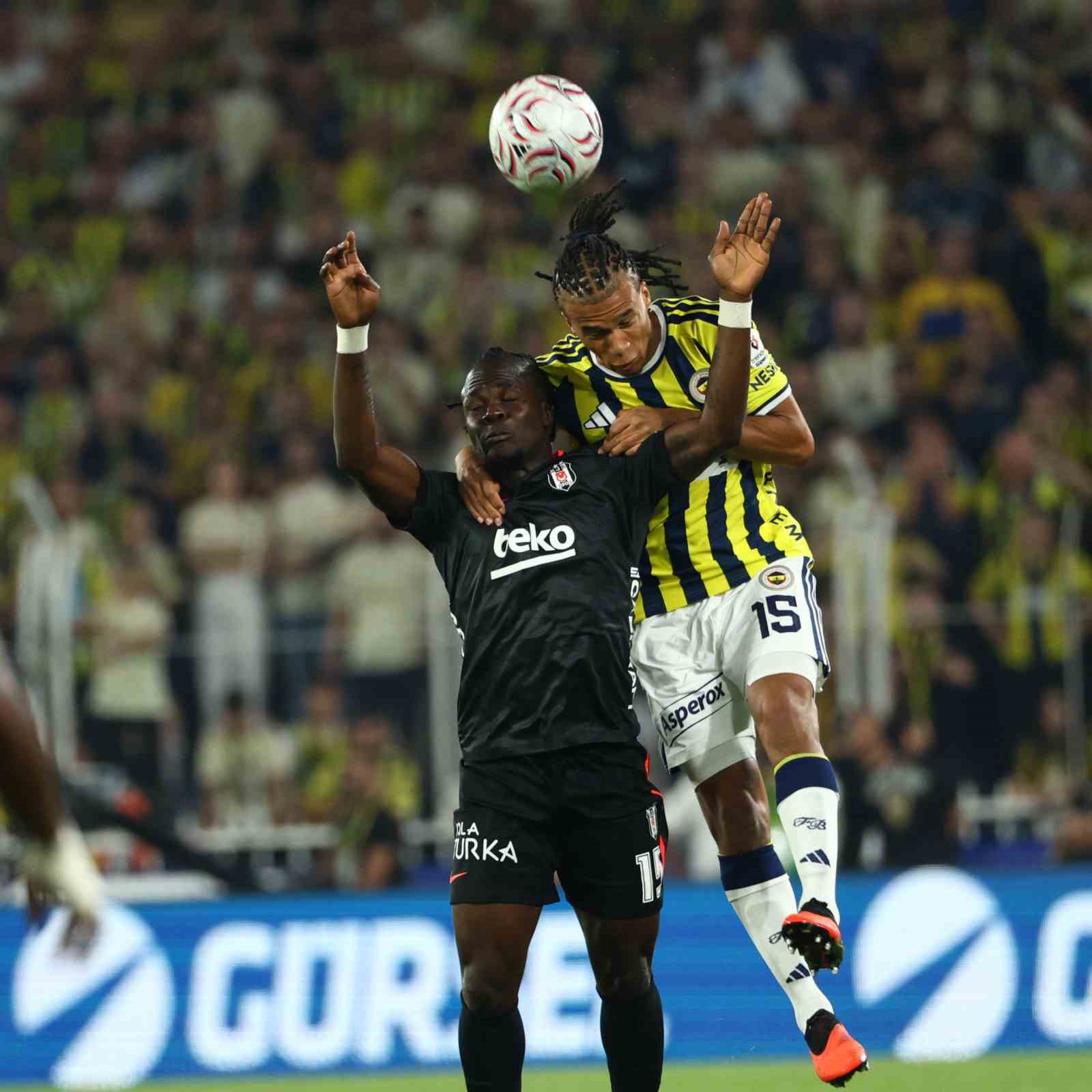 Trendyol S&uuml;per Lig: Fenerbah&ccedil;e: 0 - Beşiktaş: 0 (Ma&ccedil; devam ediyor)