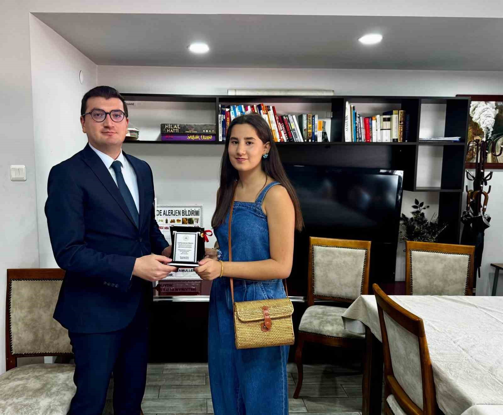 Bozdoğan&rsquo;da LGS başarısı g&ouml;steren &ouml;ğrenciler &ouml;d&uuml;llendirildi
