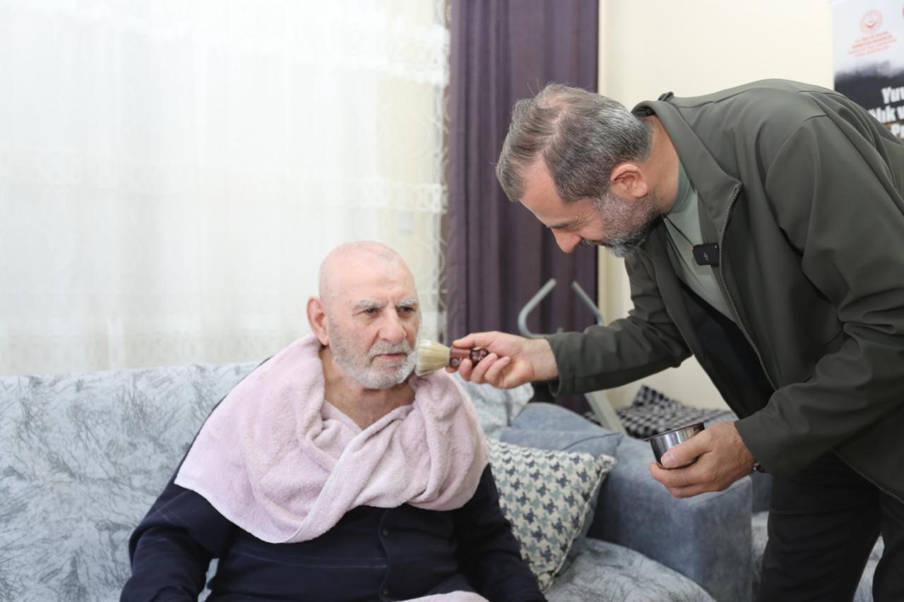 G&uuml;rsu&rsquo;da &ccedil;ocuklara destek, b&uuml;y&uuml;klere vefa