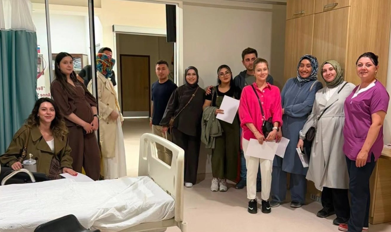 Erzurum Şehir Hastanesi Gebe Okulu’nda mezuniyet coşkusu