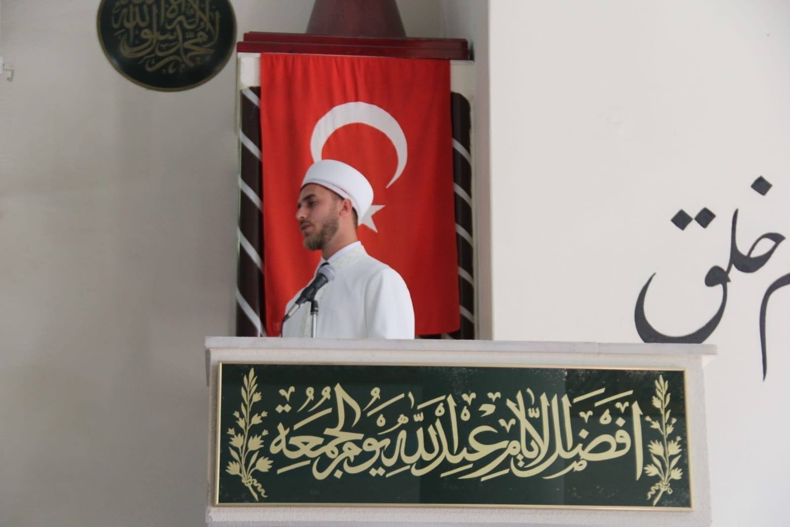 Cuma hutbesinde &rsquo;vatan ve bağımsızlık&rsquo; vurgusu