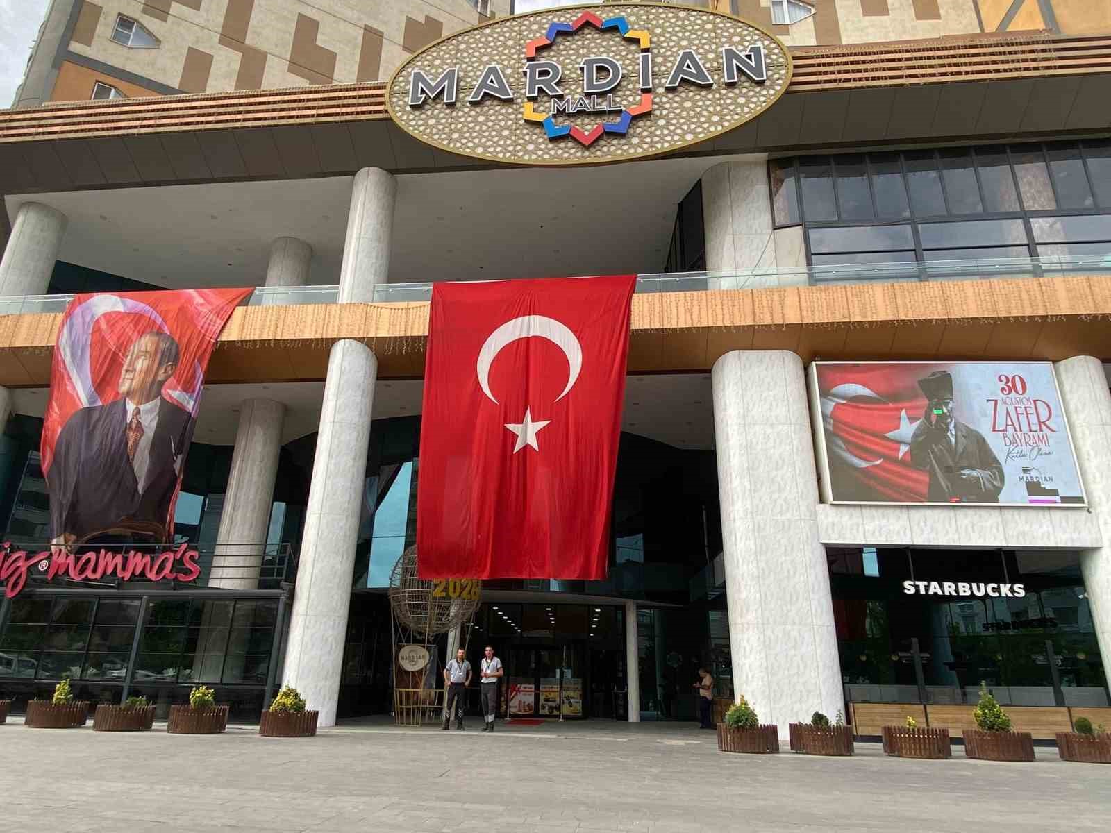 Mardian Mall&rsquo;da 30 Ağustos Zafer Bayramı coşkusu &ccedil;ocuklarla birlikte yaşandı