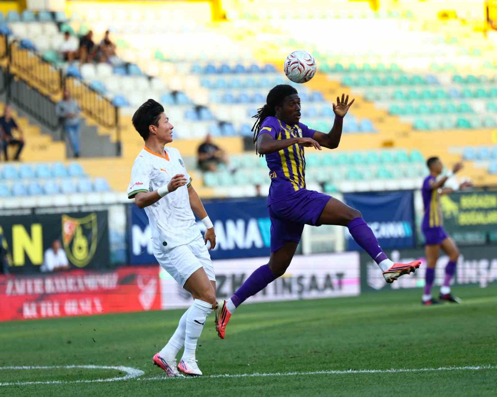 Trendyol S&uuml;per Lig: Ey&uuml;pspor: 0 - Corendon Alanyaspor: 1 (Ma&ccedil; devam ediyor)