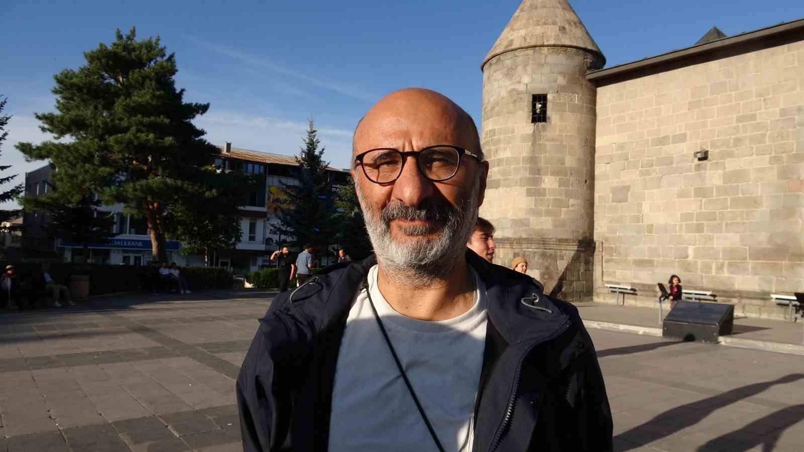 Erzurum&rsquo;da sağlık&ccedil;ılar 150 haftadır Gazze i&ccedil;in y&uuml;r&uuml;yor: "Zalim zulm&uuml;nde devam ettik&ccedil;e biz de mazlumun yanında olmaya devam edeceğiz"