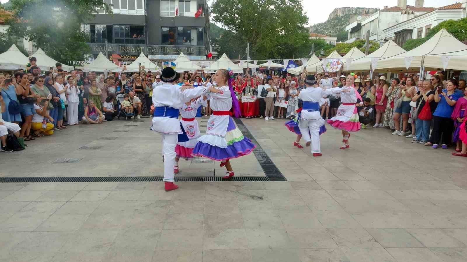 Muğla&rsquo;da 5. Uluslararası Geleneksel D&uuml;ğ&uuml;n Yemekleri Festivali coşkuyla ger&ccedil;ekleştirildi